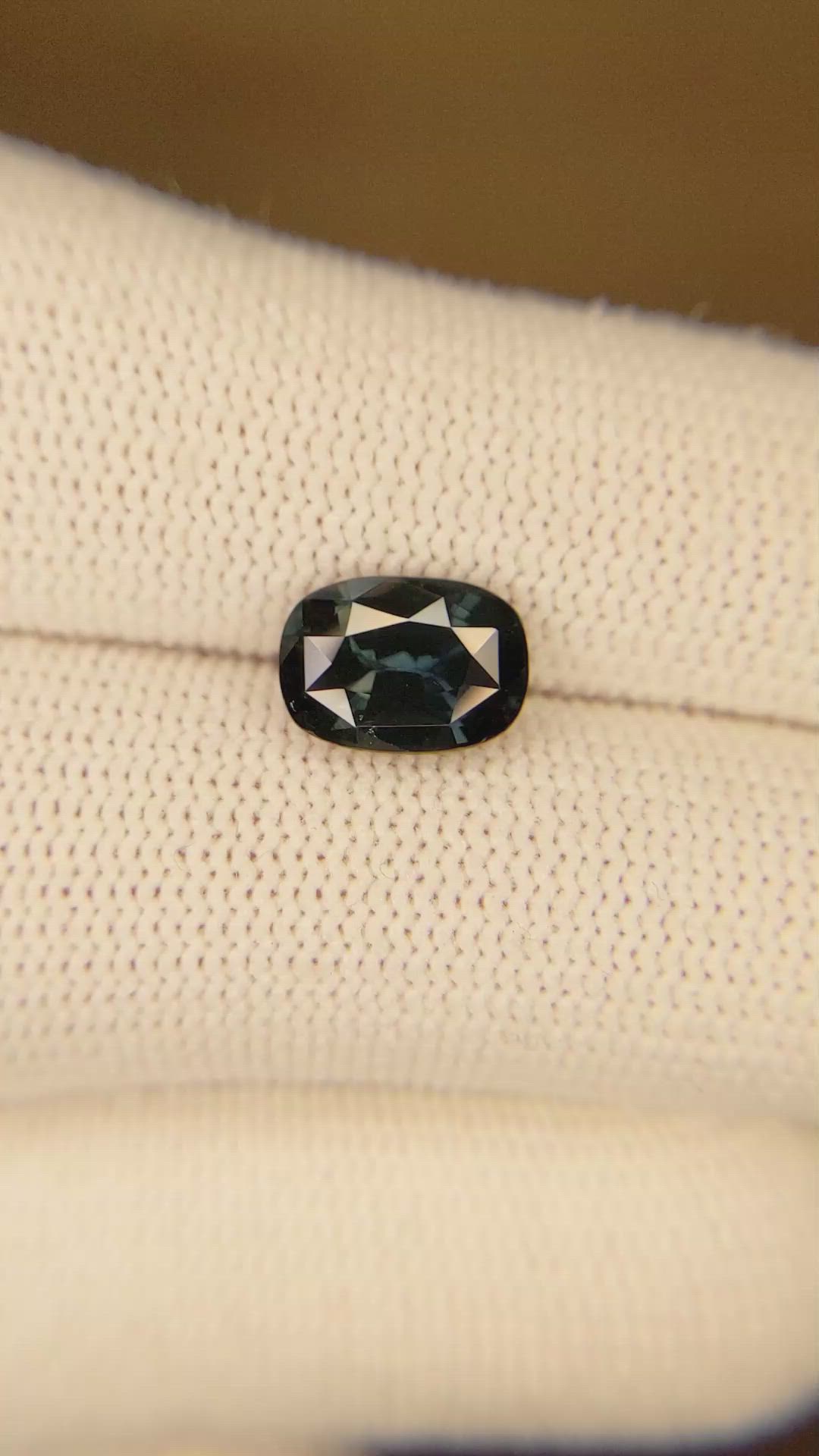 2.61 Ct. Bluish Green Sapphire from Ceylon (Sri Lanka) Size Video