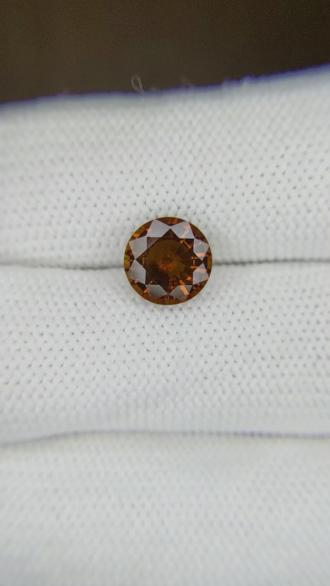 2.25 Ct. Orangish Brown Sapphire from Ceylon (Sri Lanka) Size Video