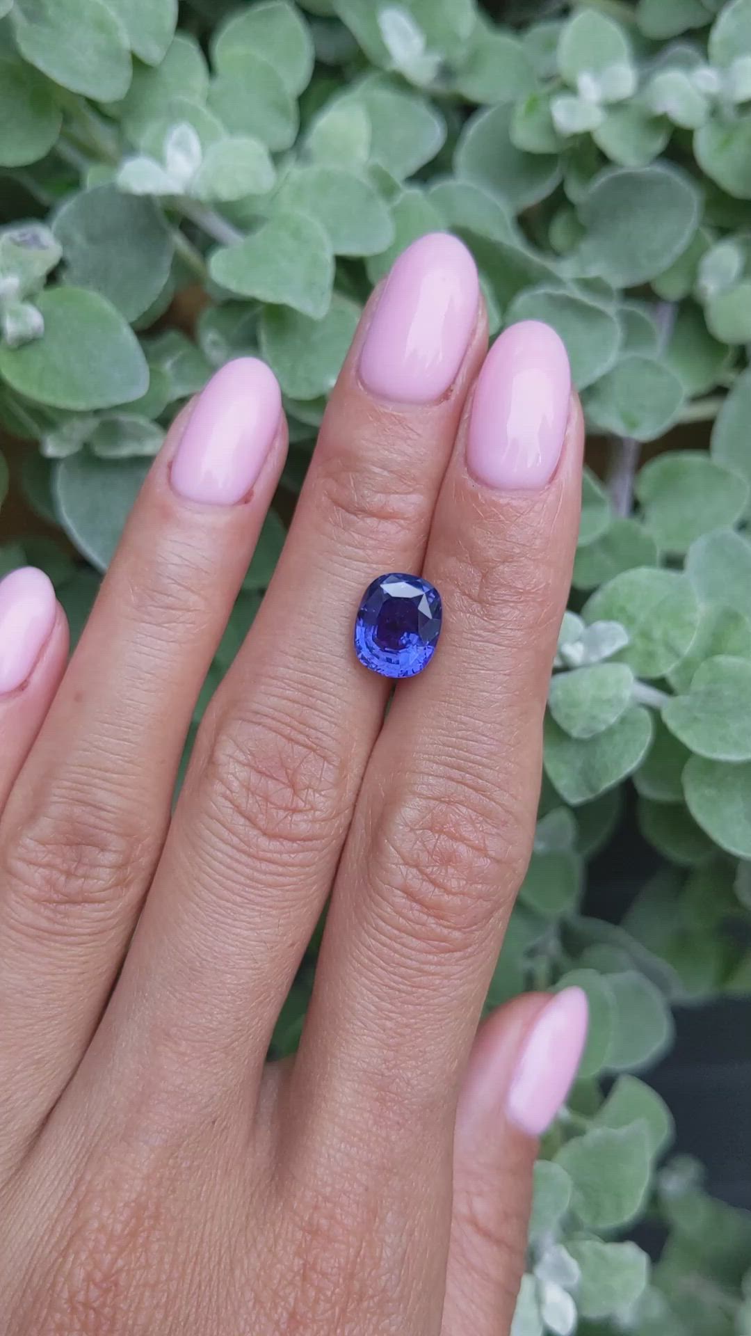 4.07 Ct. Color Change Sapphire from Ceylon (Sri Lanka) Size Video