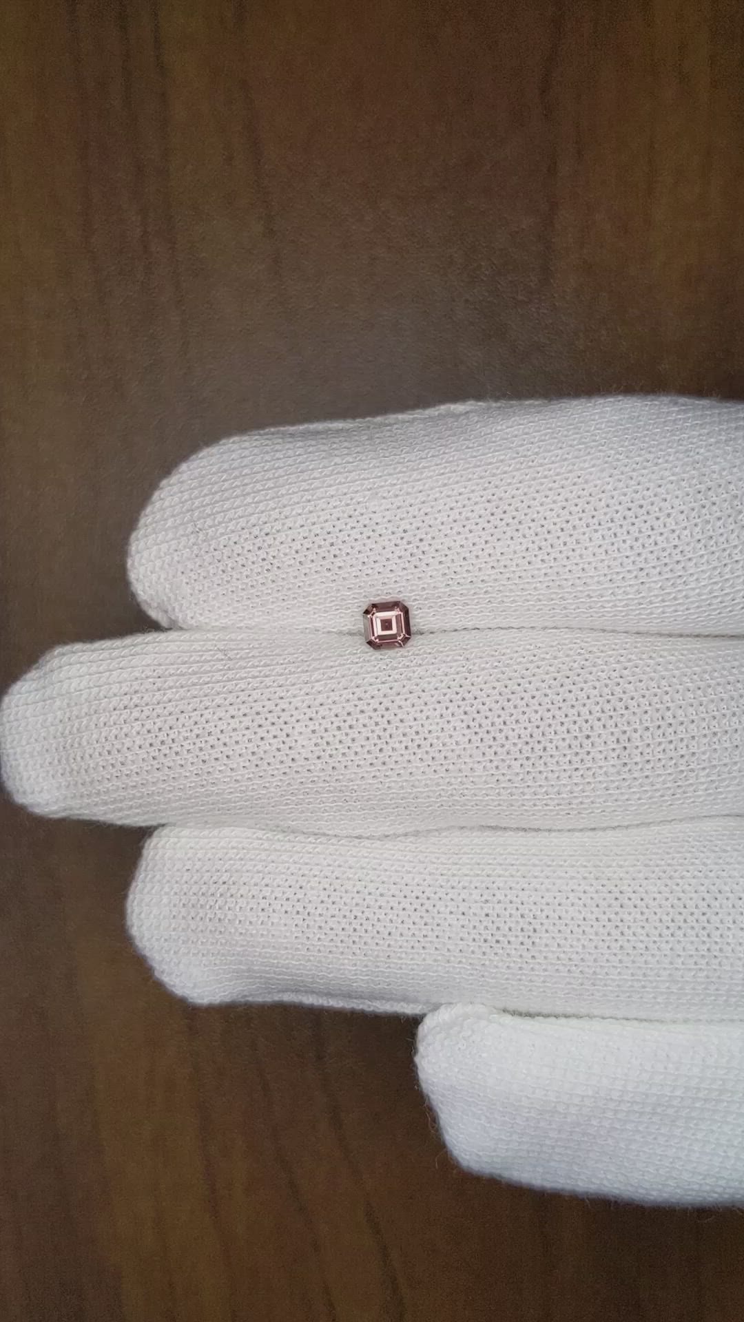 0.35 Ct. Brown Sapphire from Ceylon (Sri Lanka) Size Video