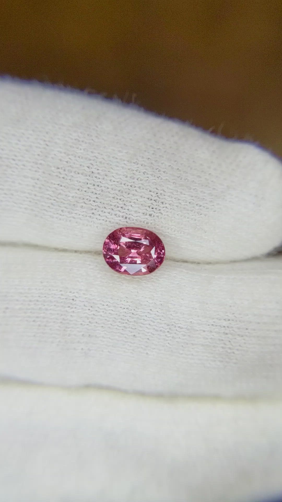 1.05 Ct. Reddish Pink Sapphire from Ceylon (Sri Lanka) Size Video