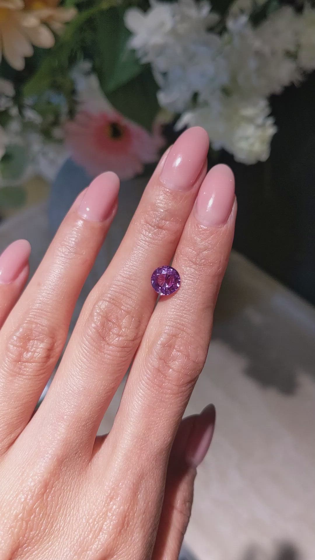 2.06 Ct. Pinkish Purple Sapphire from Ceylon (Sri Lanka) Size Video