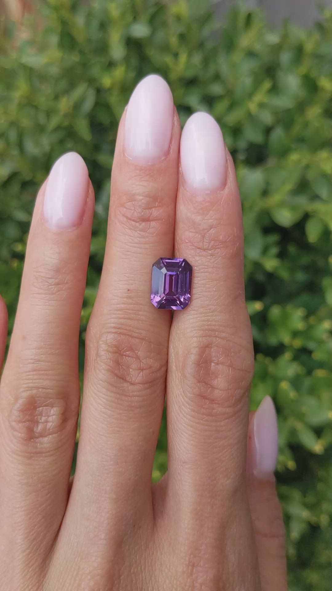 4.21 Ct. Purple Sapphire from Ceylon (Sri Lanka) Size Video
