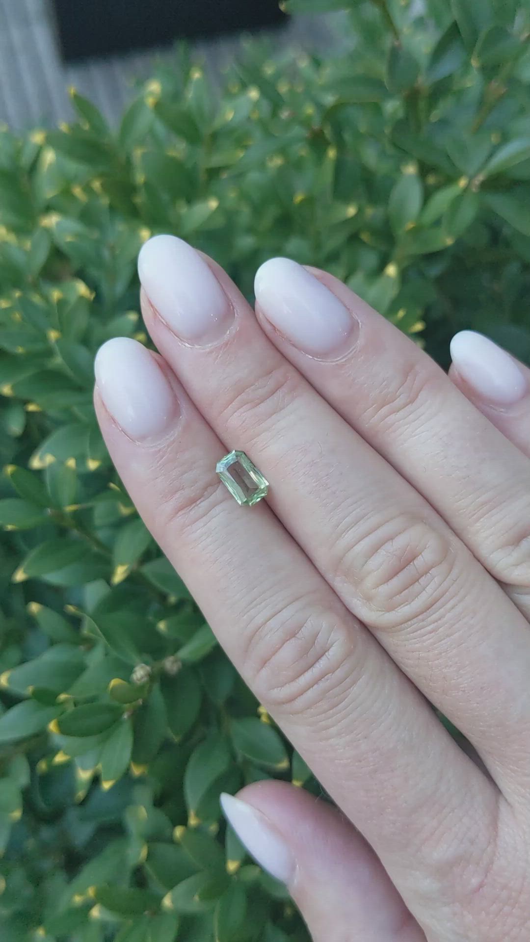 1.01 Ct. Yellowish Green Sapphire from Montana Size Video