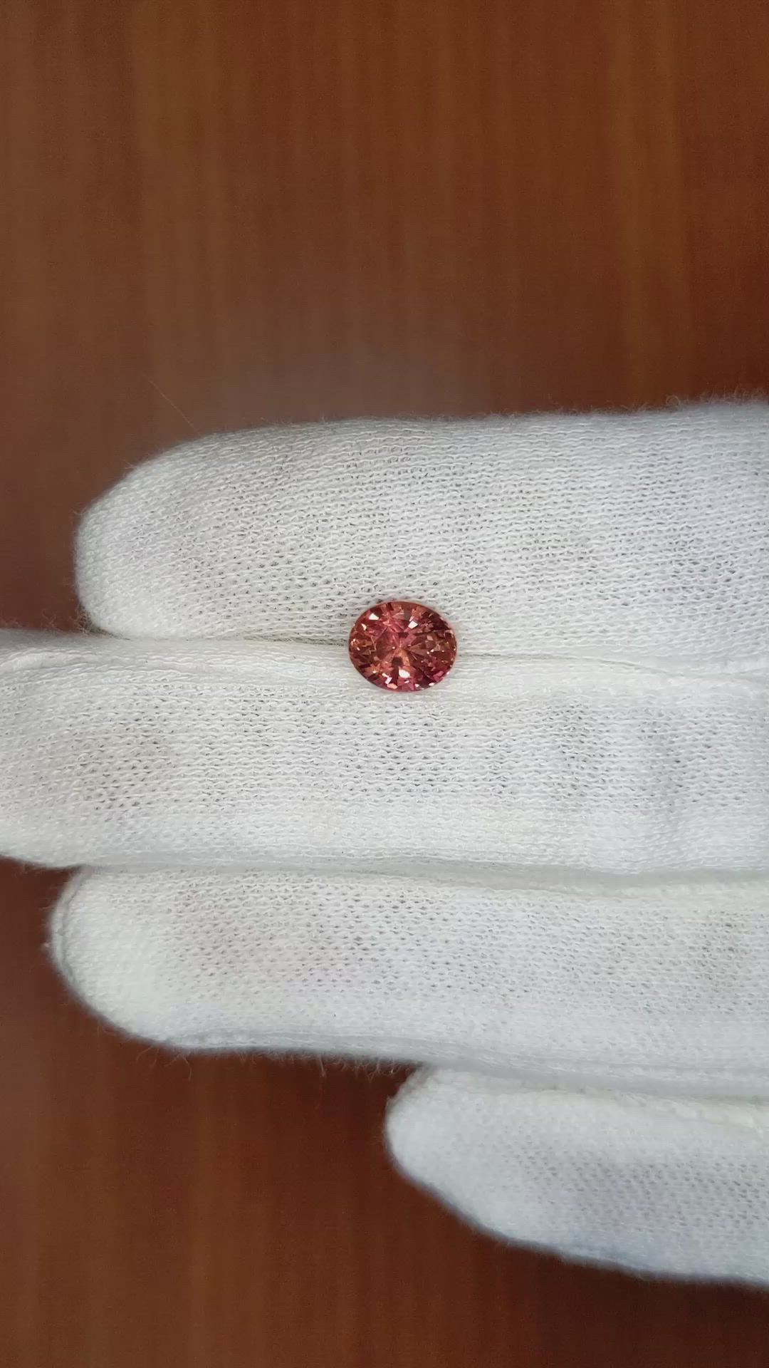 1.60 Ct. Reddish Orange Sapphire from Ceylon (Sri Lanka) Size Video