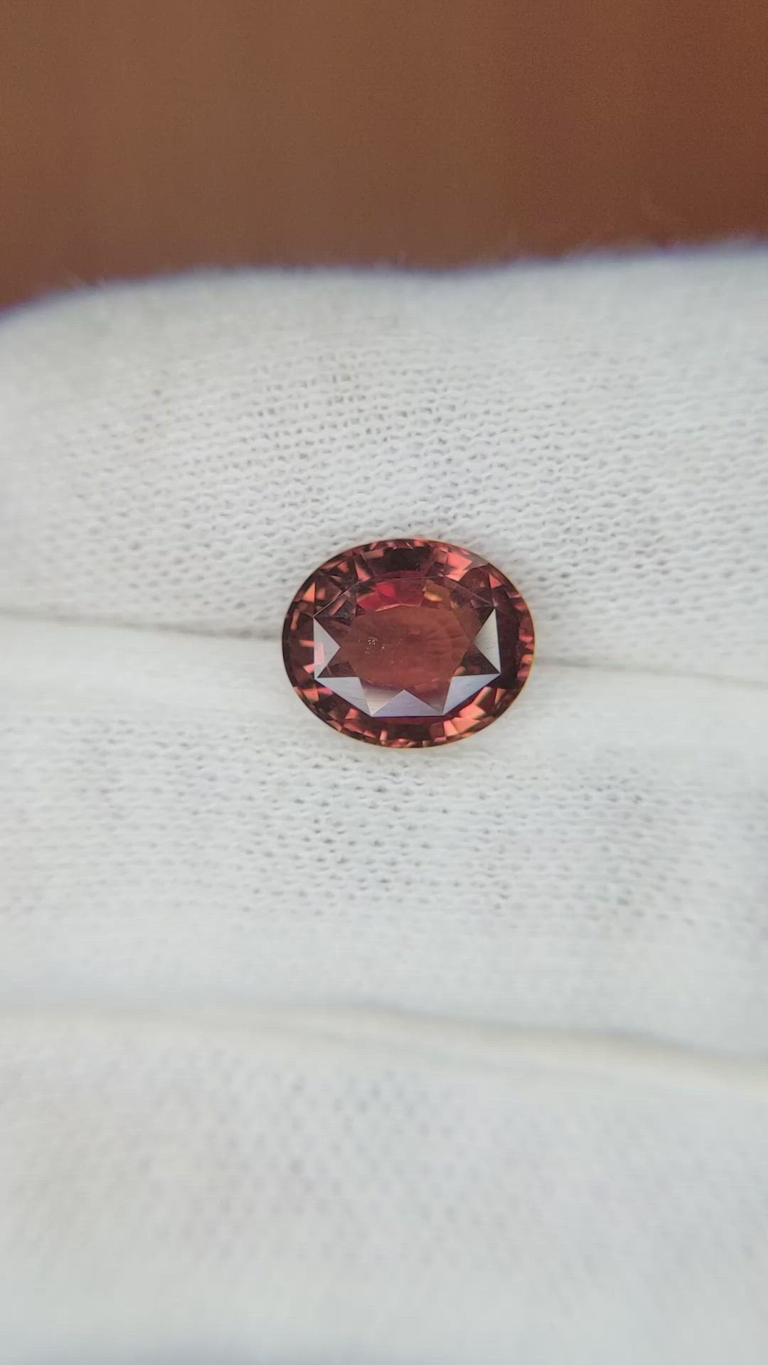 3.62 Ct. Orangish Brown Sapphire from Ceylon (Sri Lanka) Size Video