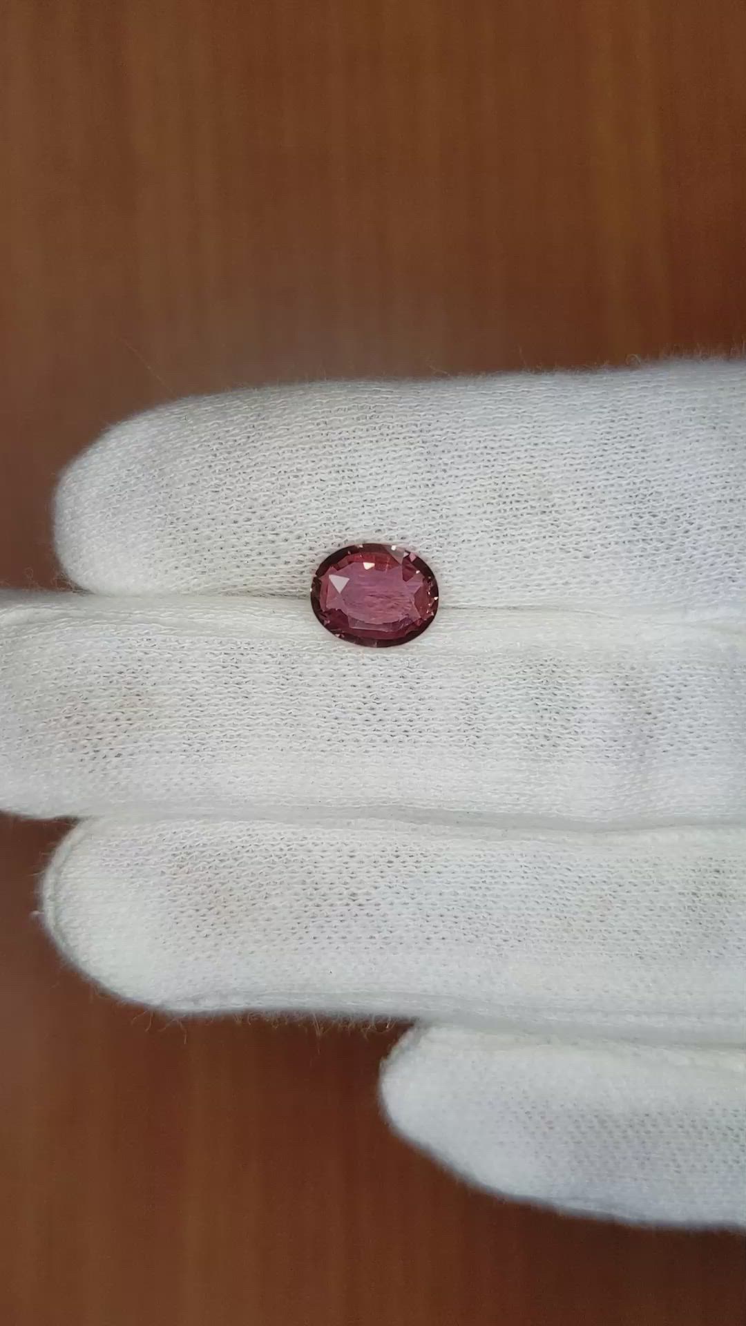 1.83 Ct. Reddish Pink Sapphire from Ceylon (Sri Lanka) Size Video