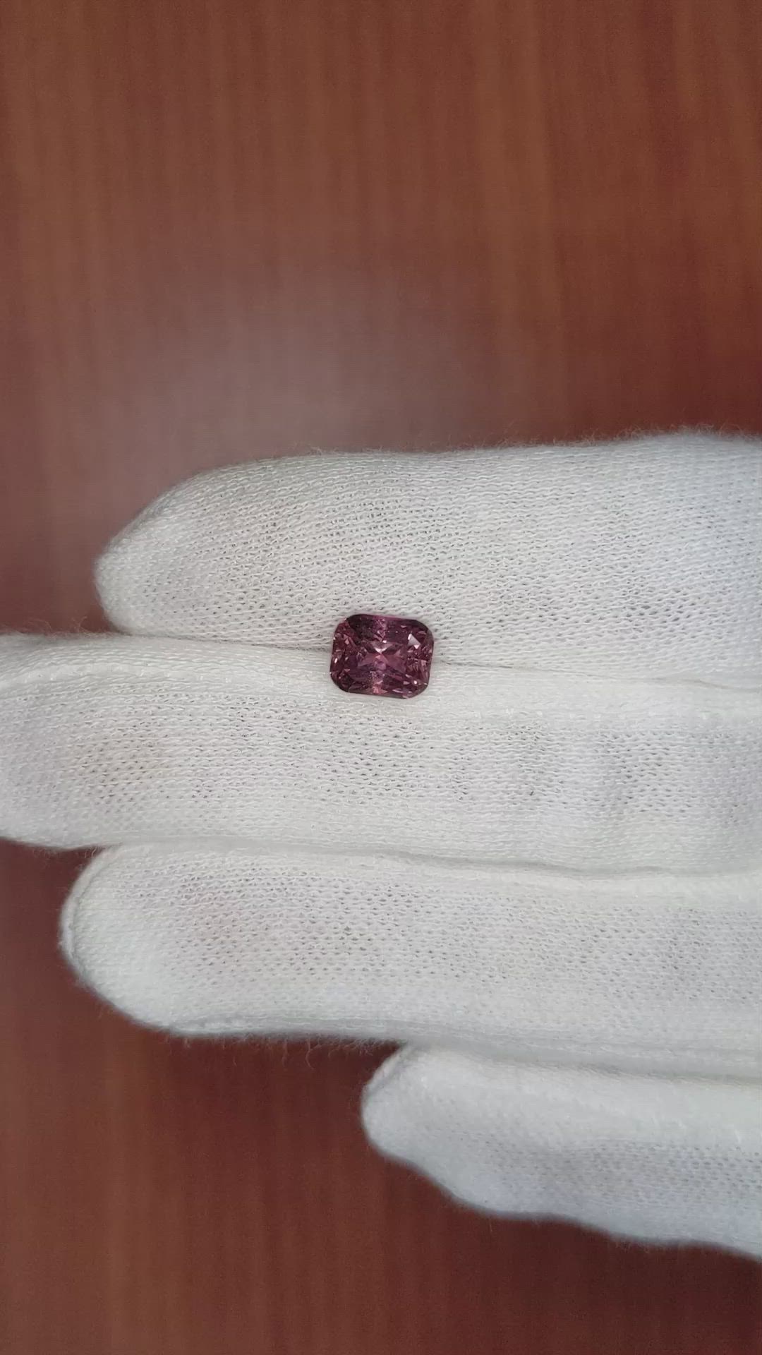 2.46 Ct. Pinkish Purple Sapphire from Ceylon (Sri Lanka) Size Video