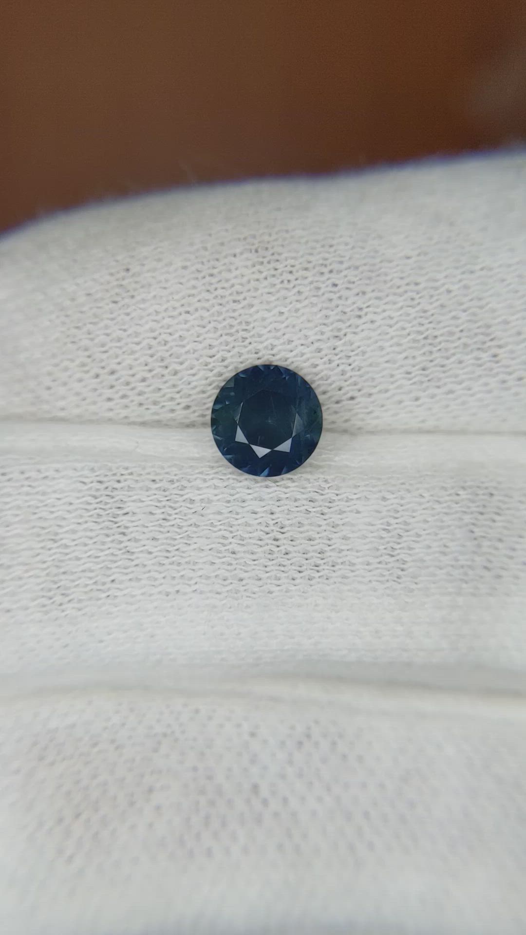 1.27 Ct. Sapphire from Montana Size Video