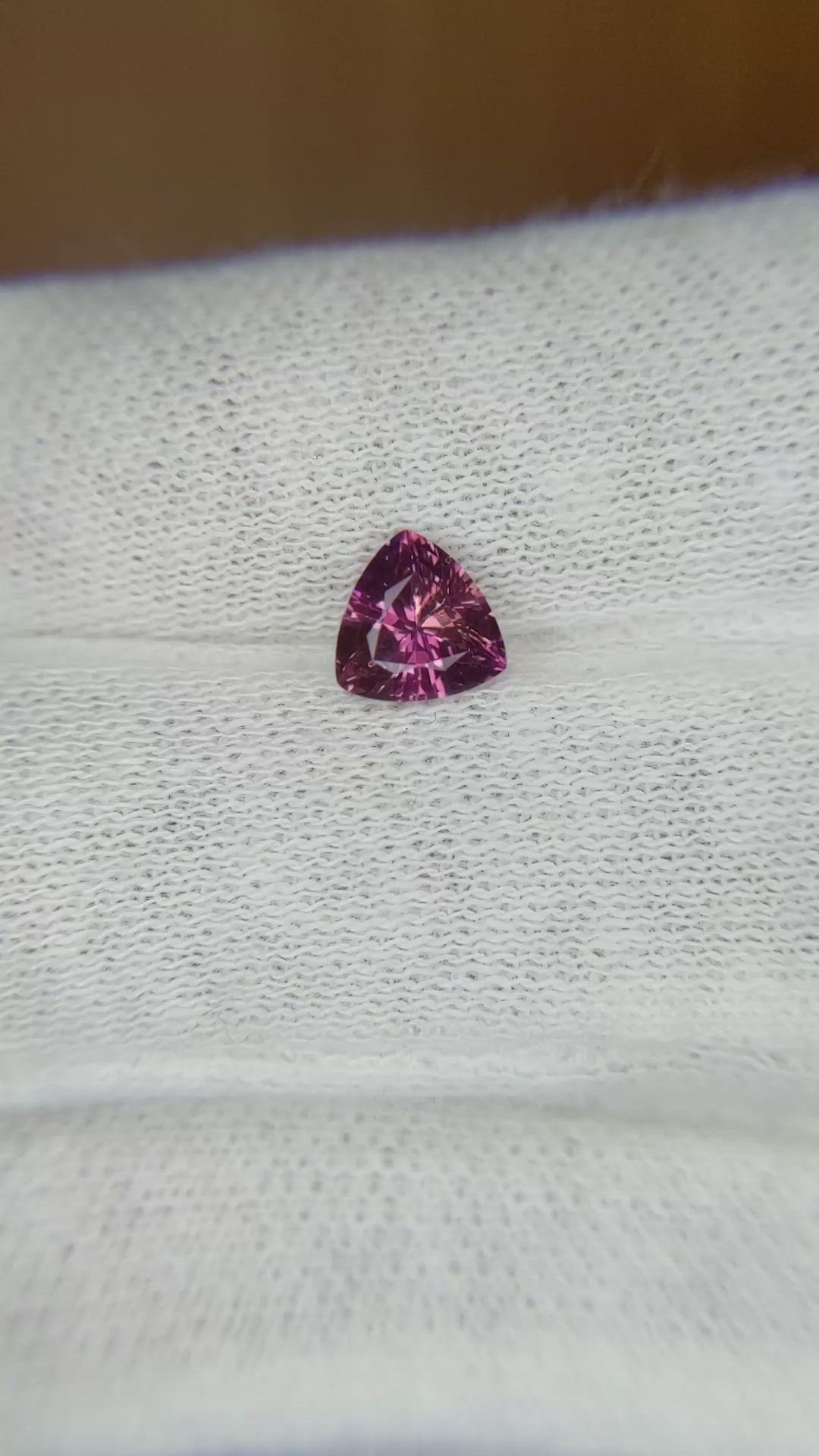 0.90 Ct. Reddish Pink Sapphire from Ceylon (Sri Lanka) Size Video