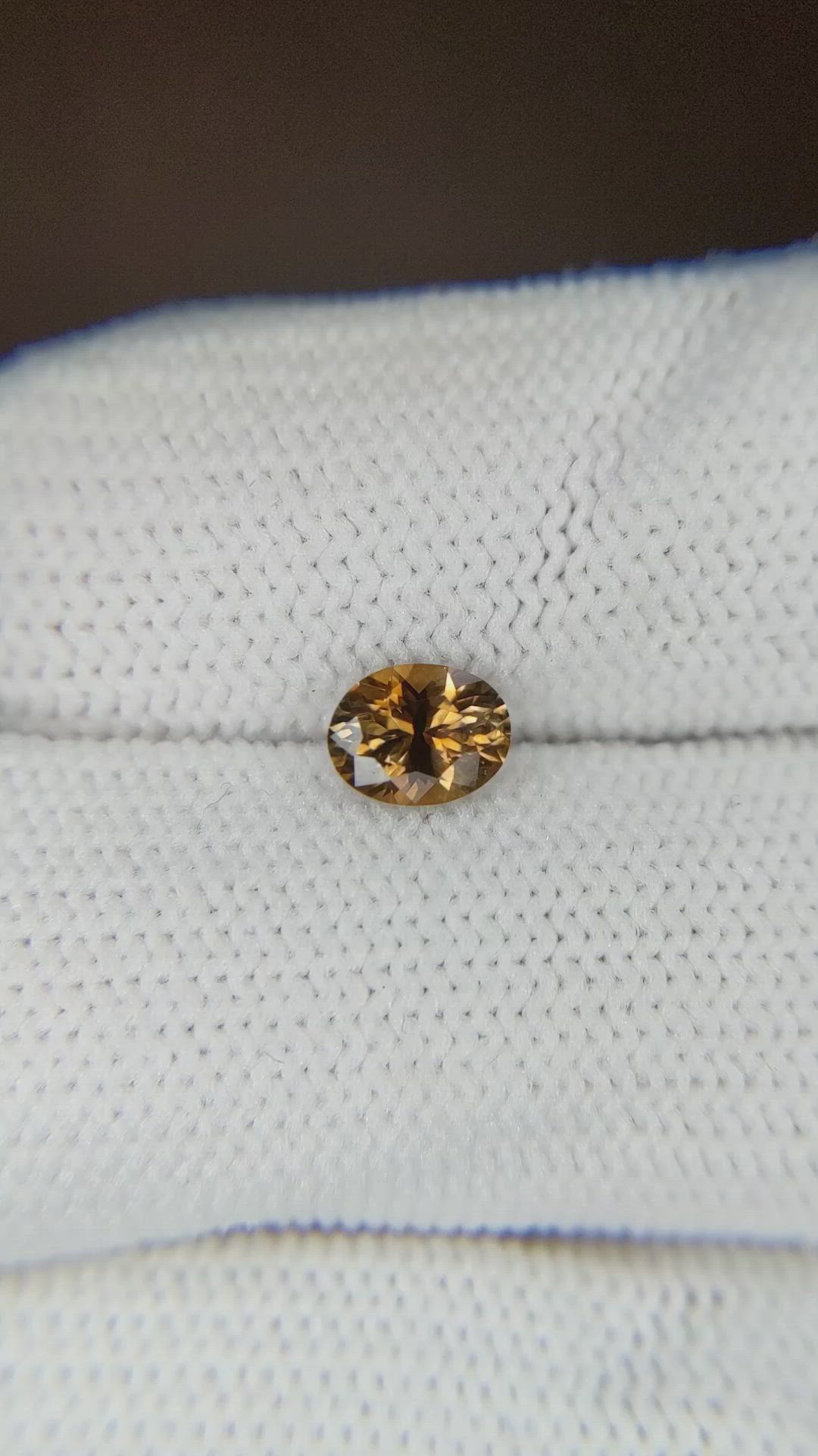 0.64 Ct. Sapphire from Montana Size Video