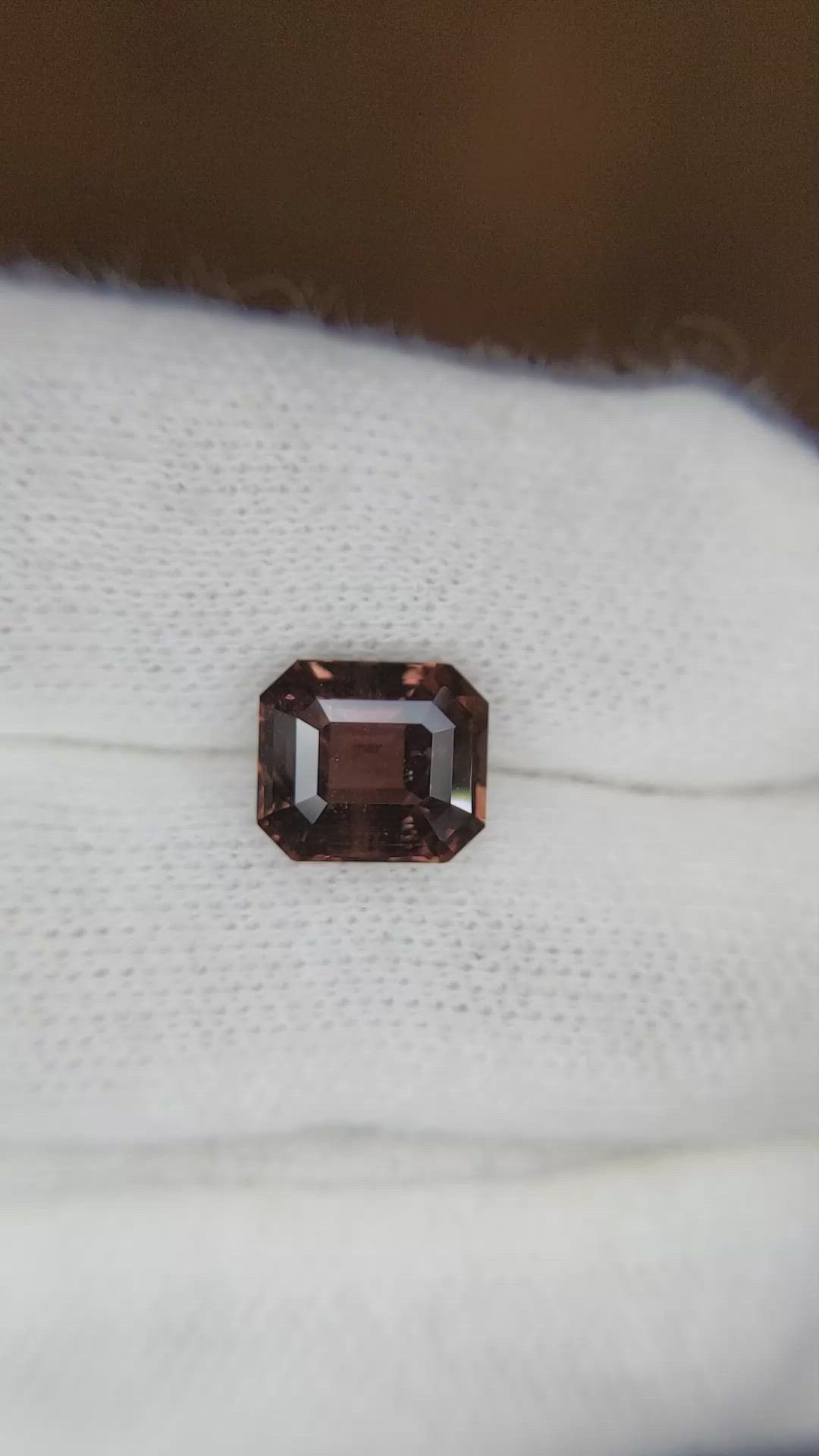 3.06 Ct. Brown Sapphire from Ceylon (Sri Lanka) Size Video