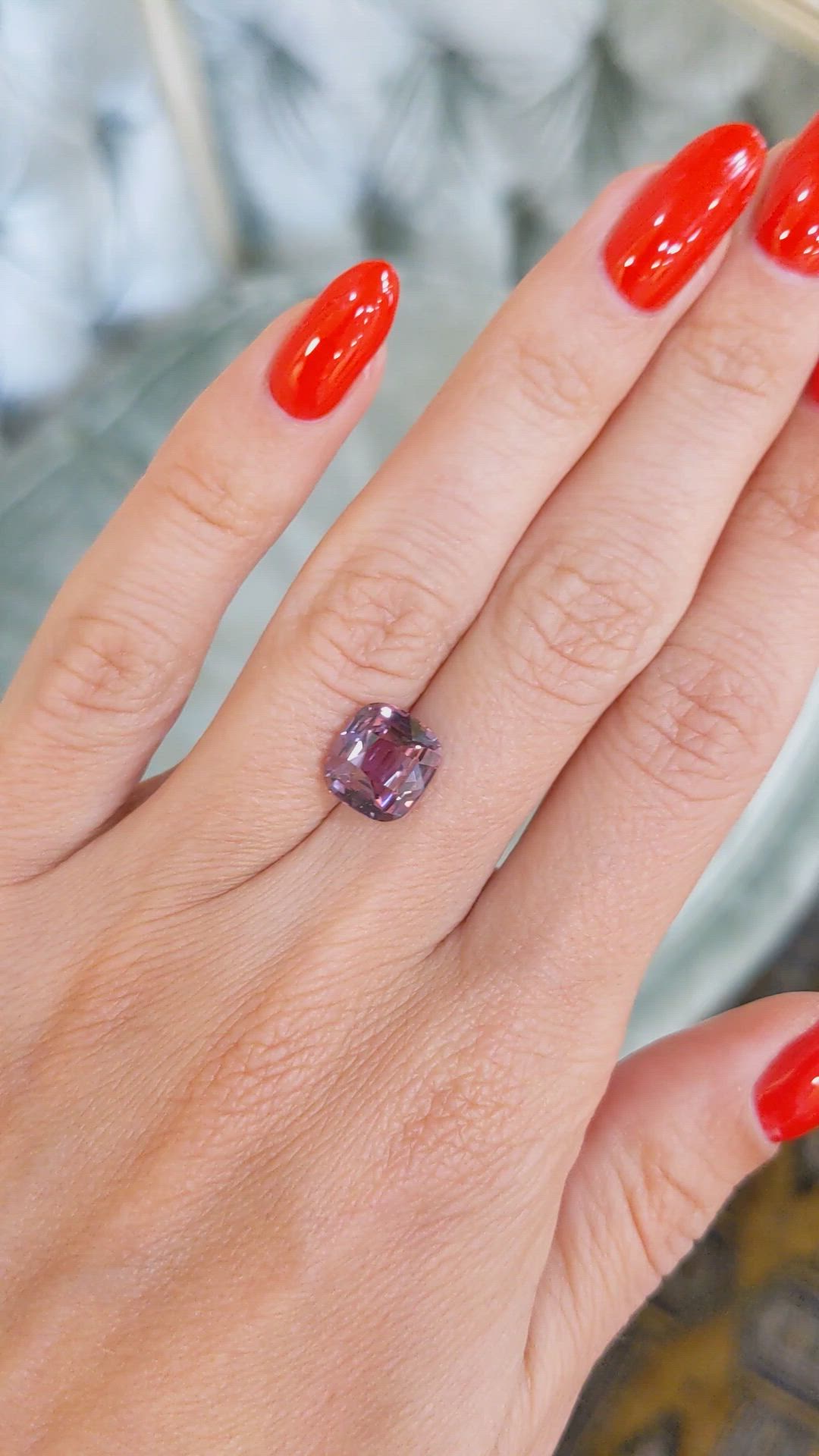 4.04 Ct. Sapphire from Ceylon (Sri Lanka) Size Video