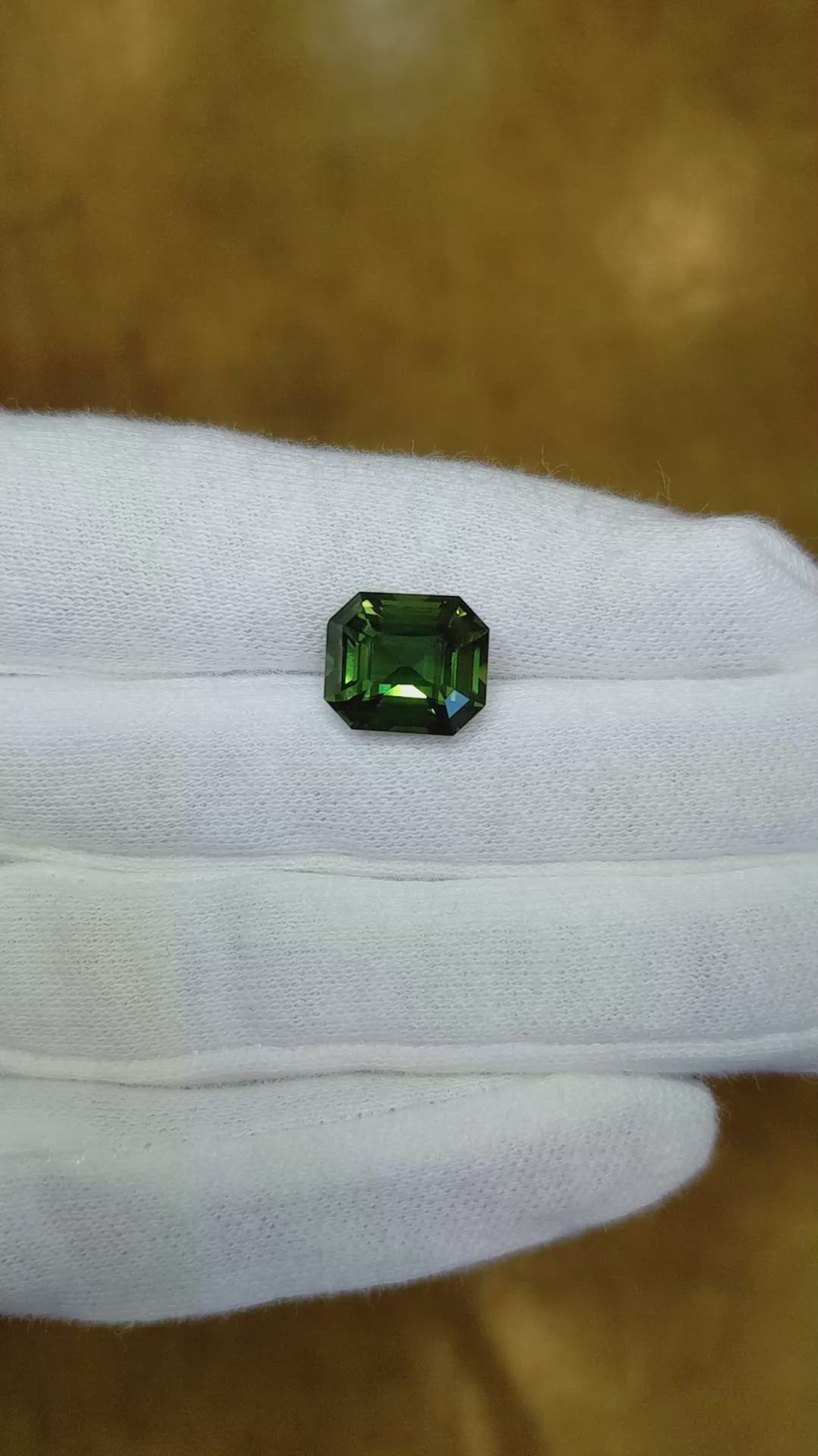 6.30 Ct. Green Sapphire from Ceylon (Sri Lanka) Size Video