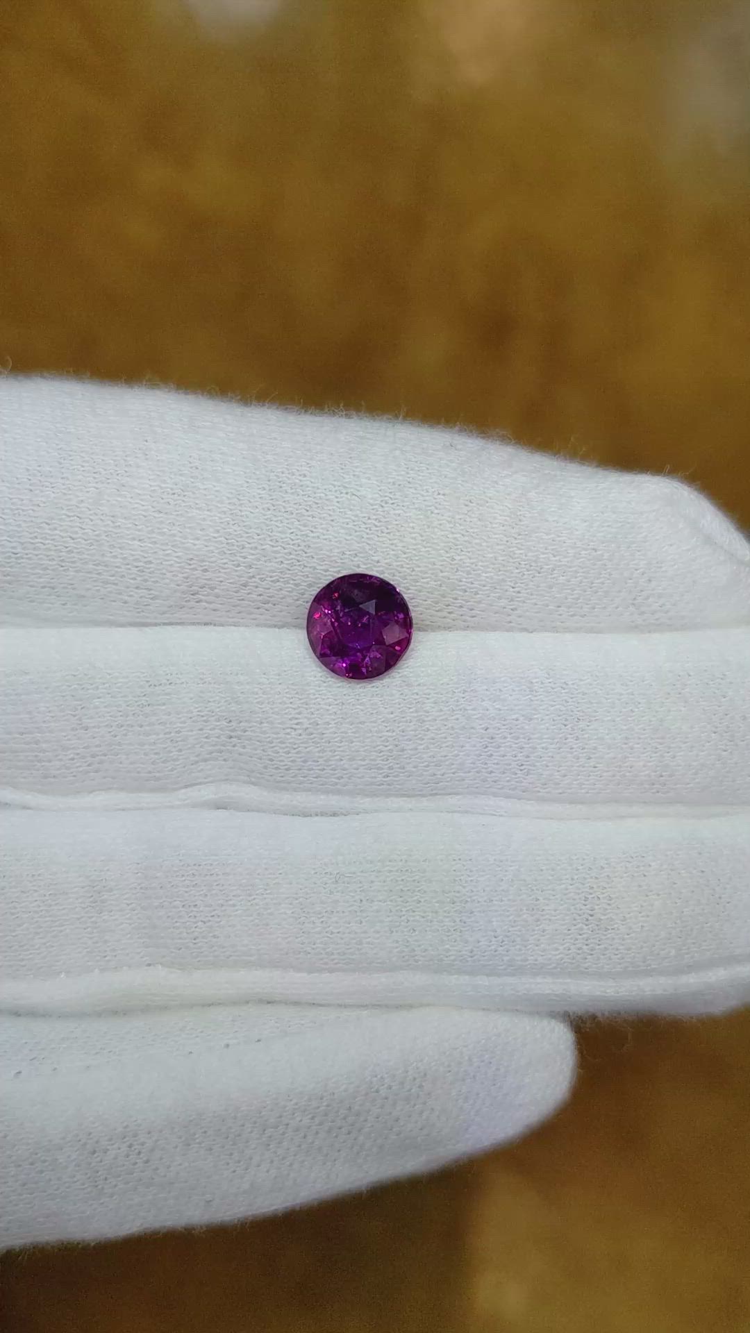 2.13 Ct. Pinkish Purple Sapphire from Ceylon (Sri Lanka) Size Video