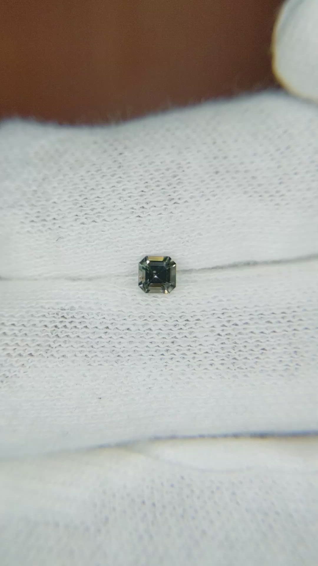 0.25 Ct. Green Sapphire from Ceylon (Sri Lanka) Size Video