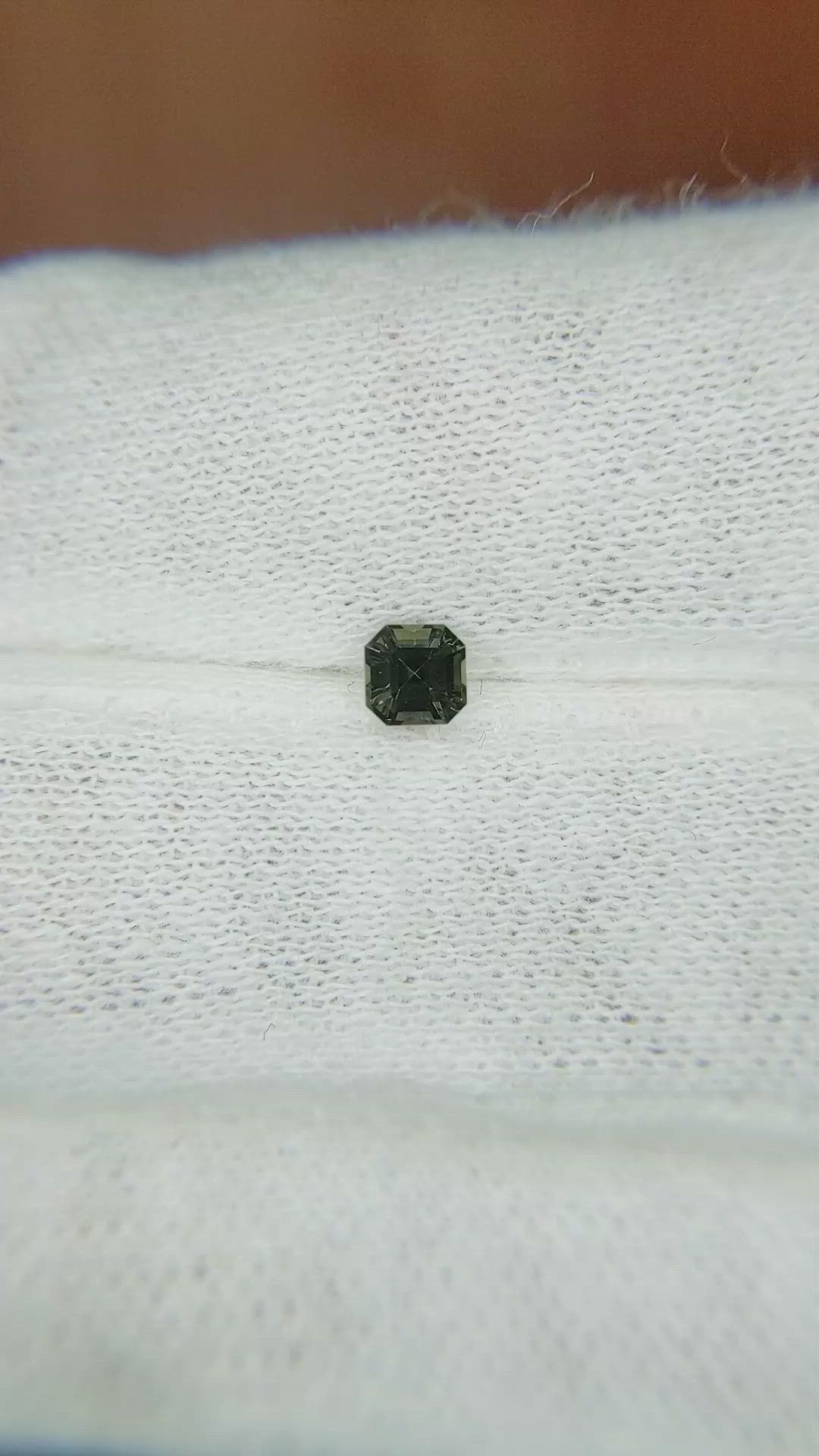 0.25 Ct. Green Sapphire from Ceylon (Sri Lanka) Size Video