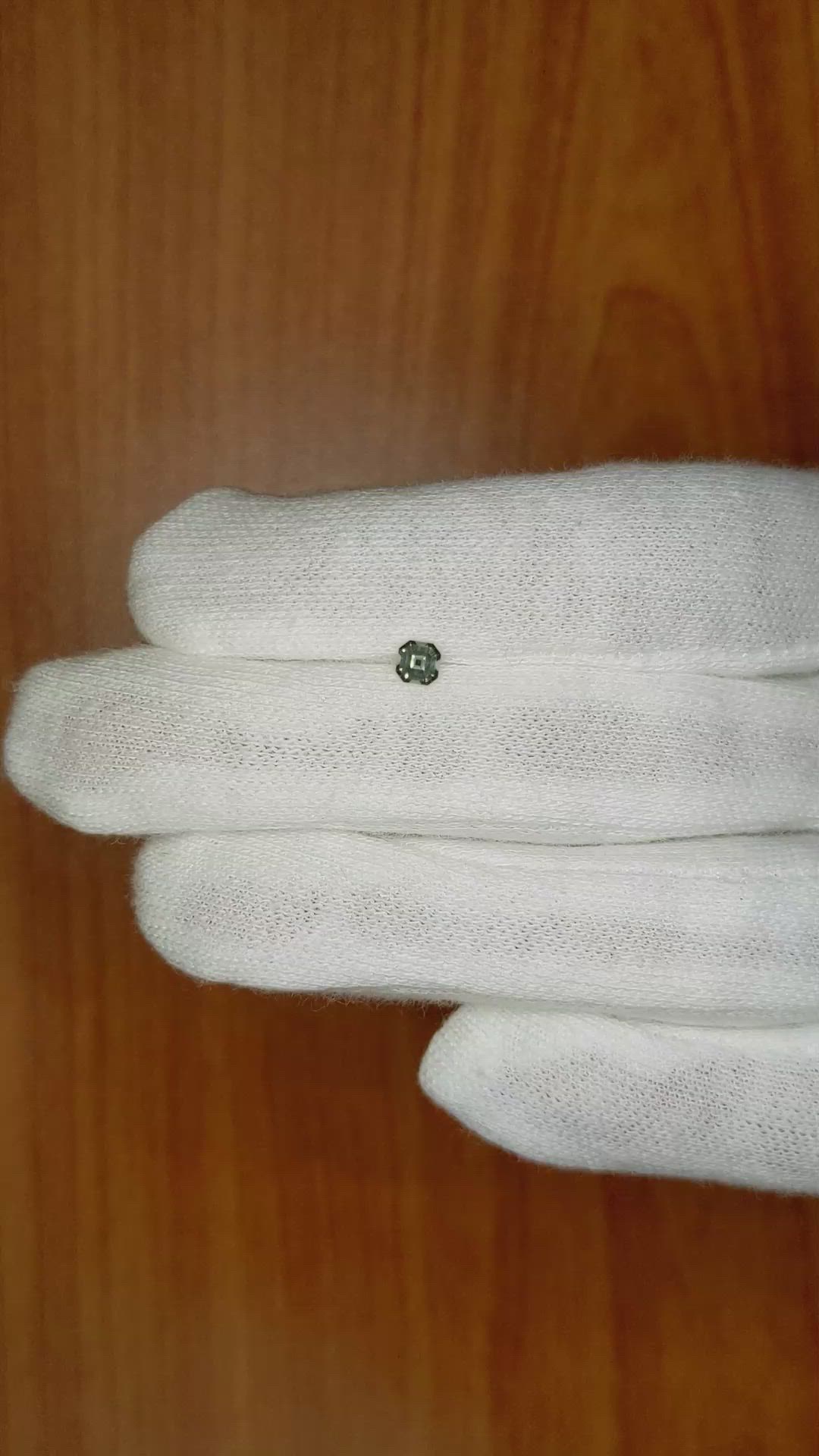 0.26 Ct. Green Sapphire from Ceylon (Sri Lanka) Size Video