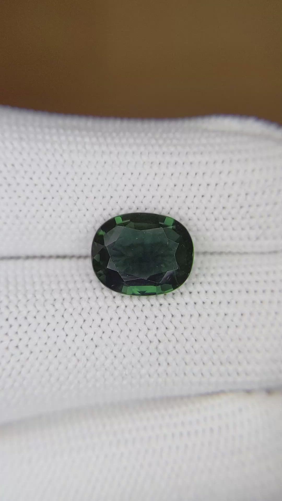 3.61 Ct. Bluish Green Sapphire from Ceylon (Sri Lanka) Size Video
