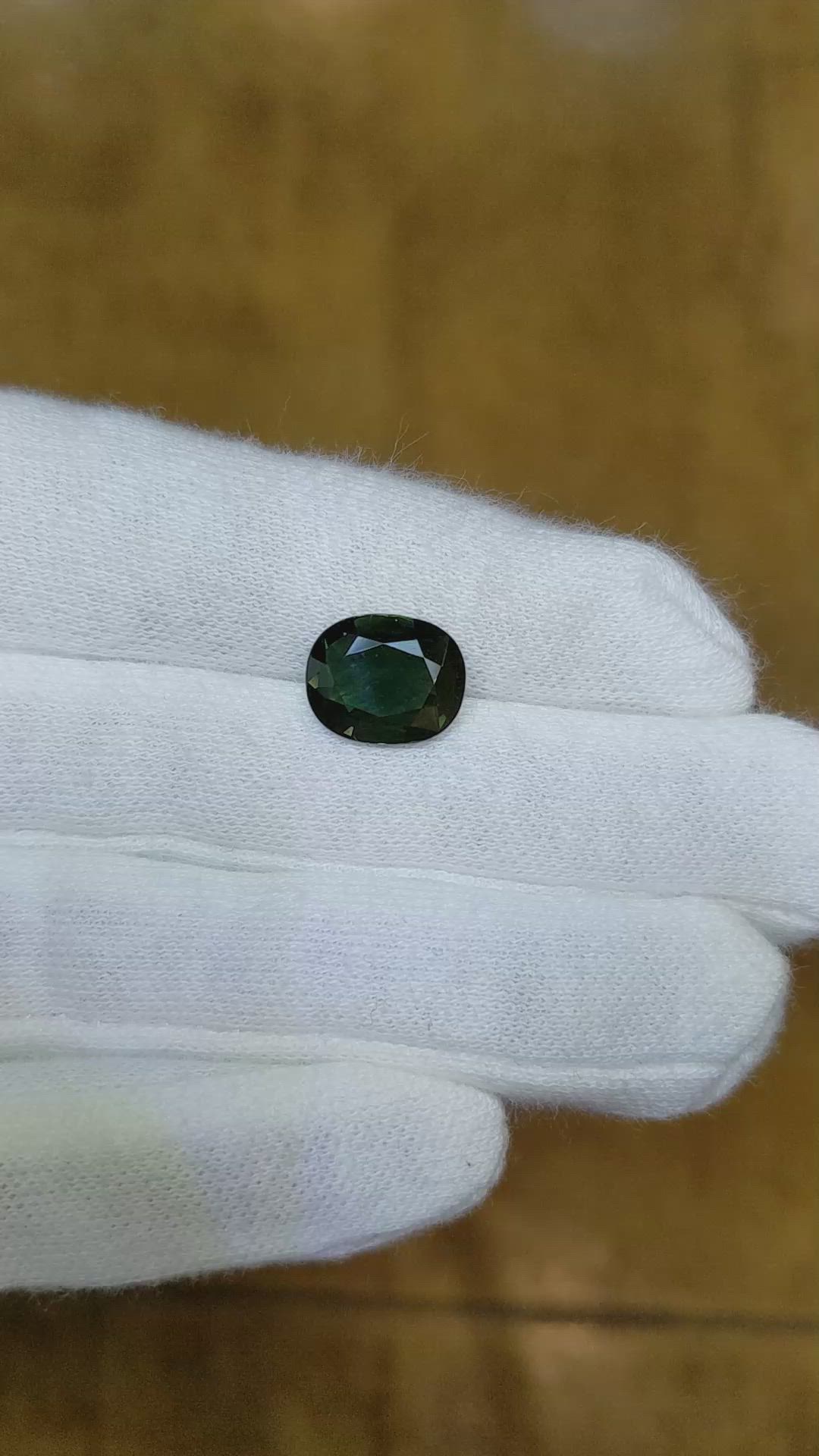 3.61 Ct. Bluish Green Sapphire from Ceylon (Sri Lanka) Size Video
