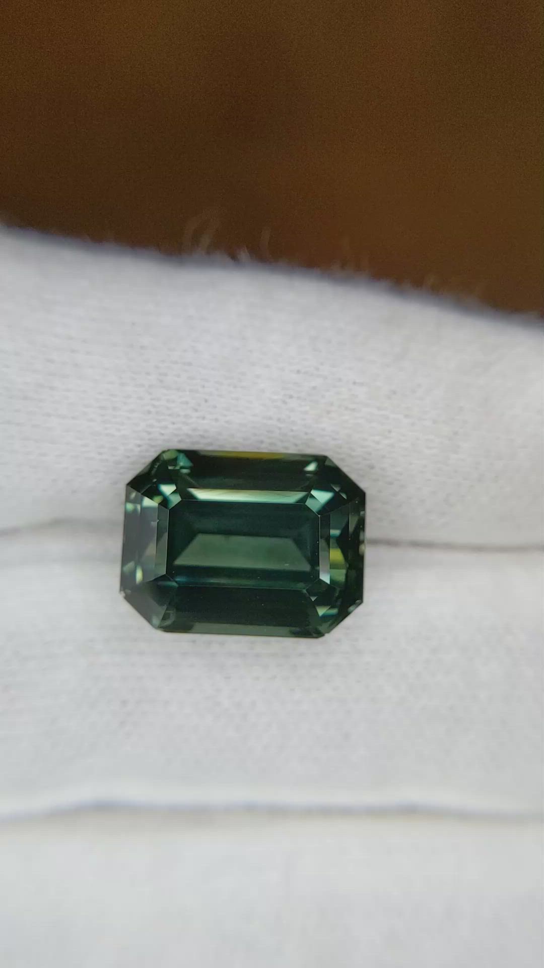 12.99 Ct. Greenish Blue Sapphire from Ceylon (Sri Lanka) Size Video