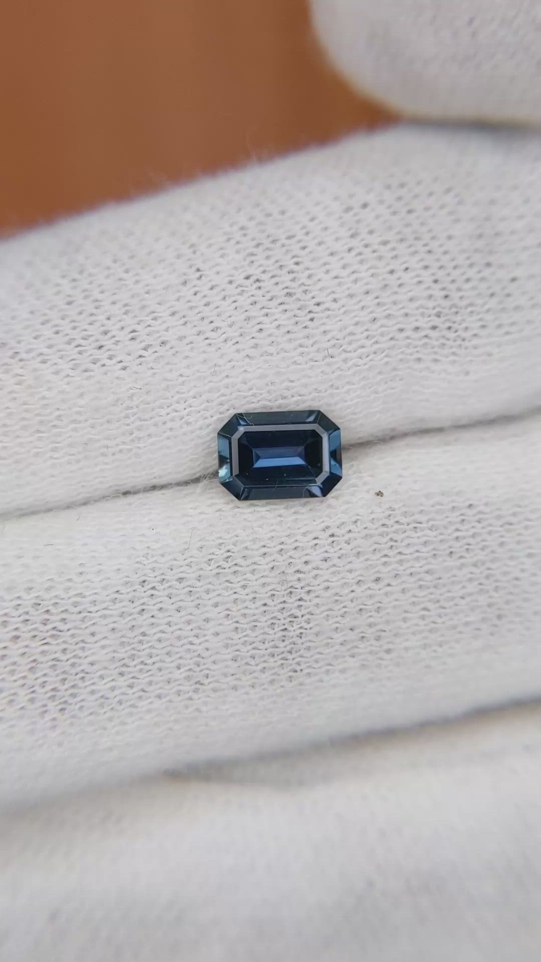 0.96 Ct. Blue Sapphire from Ceylon (Sri Lanka) Size Video