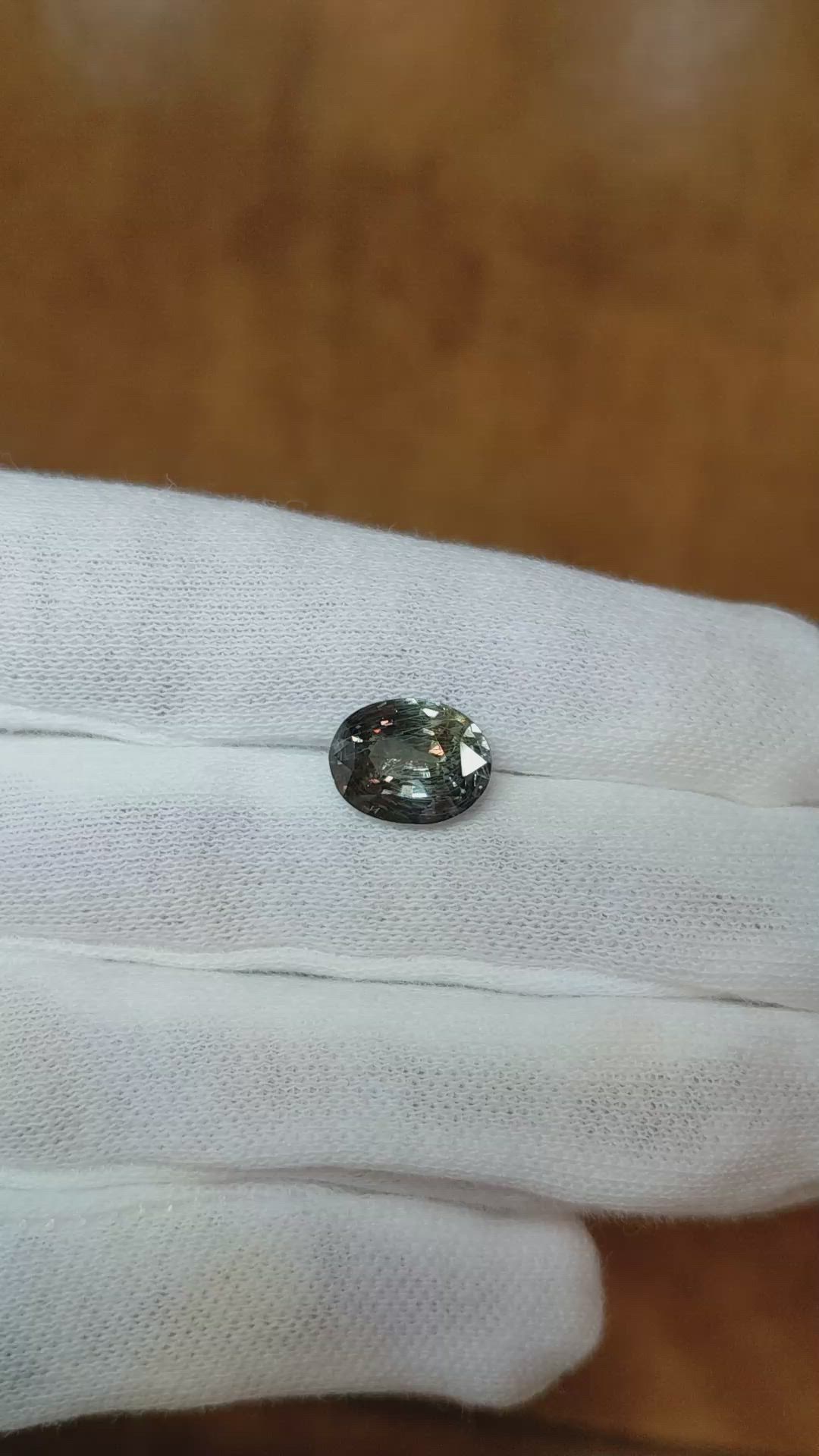 3.77 Ct. Color Change Sapphire from Ceylon (Sri Lanka) Size Video