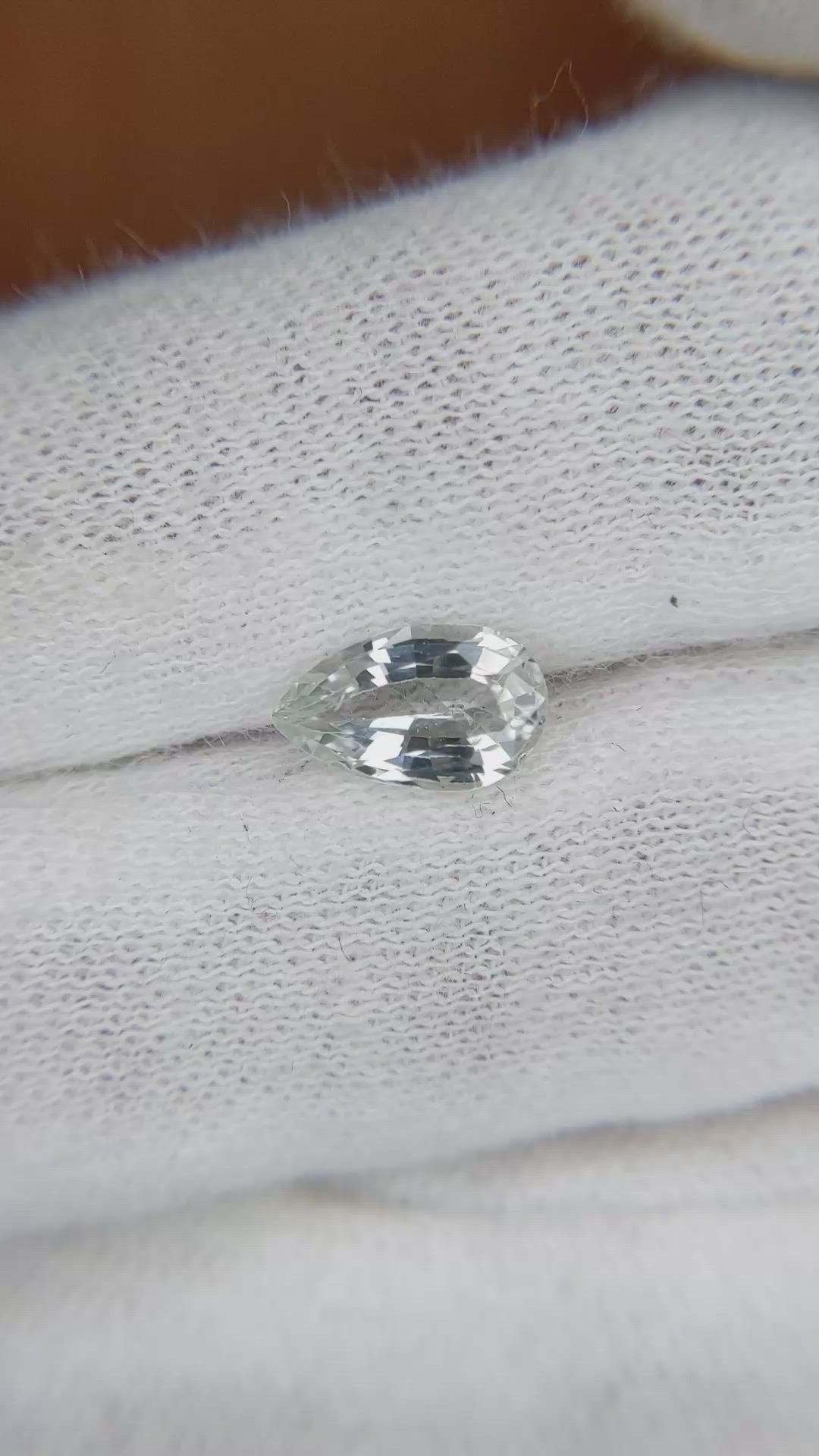 1.40 Ct. Green Sapphire from Ceylon (Sri Lanka) Size Video