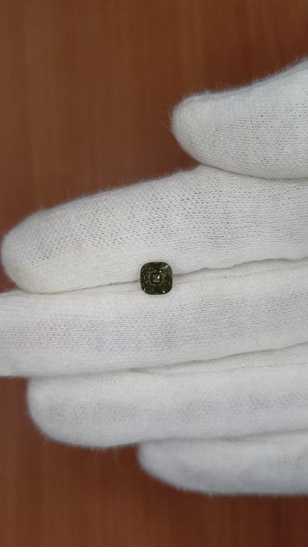 1.37 Ct. Color Change Sapphire from Ceylon (Sri Lanka) Size Video