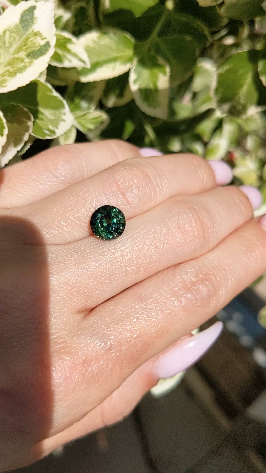 3.49 Ct. Green Sapphire from Ceylon (Sri Lanka) Size Video