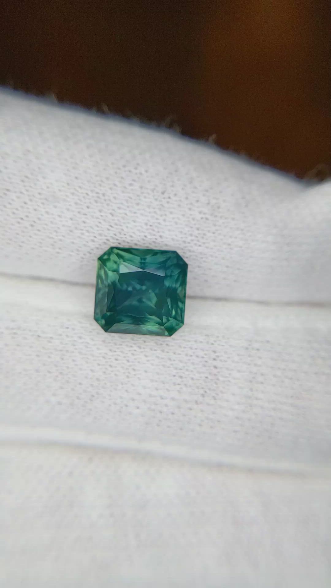 3.71 Ct. Bluish Green Sapphire from Ceylon (Sri Lanka) Size Video
