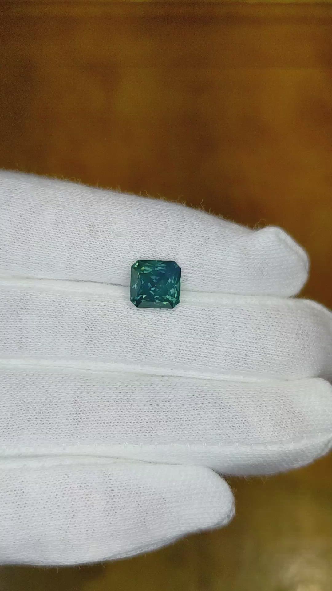 3.71 Ct. Bluish Green Sapphire from Ceylon (Sri Lanka) Size Video