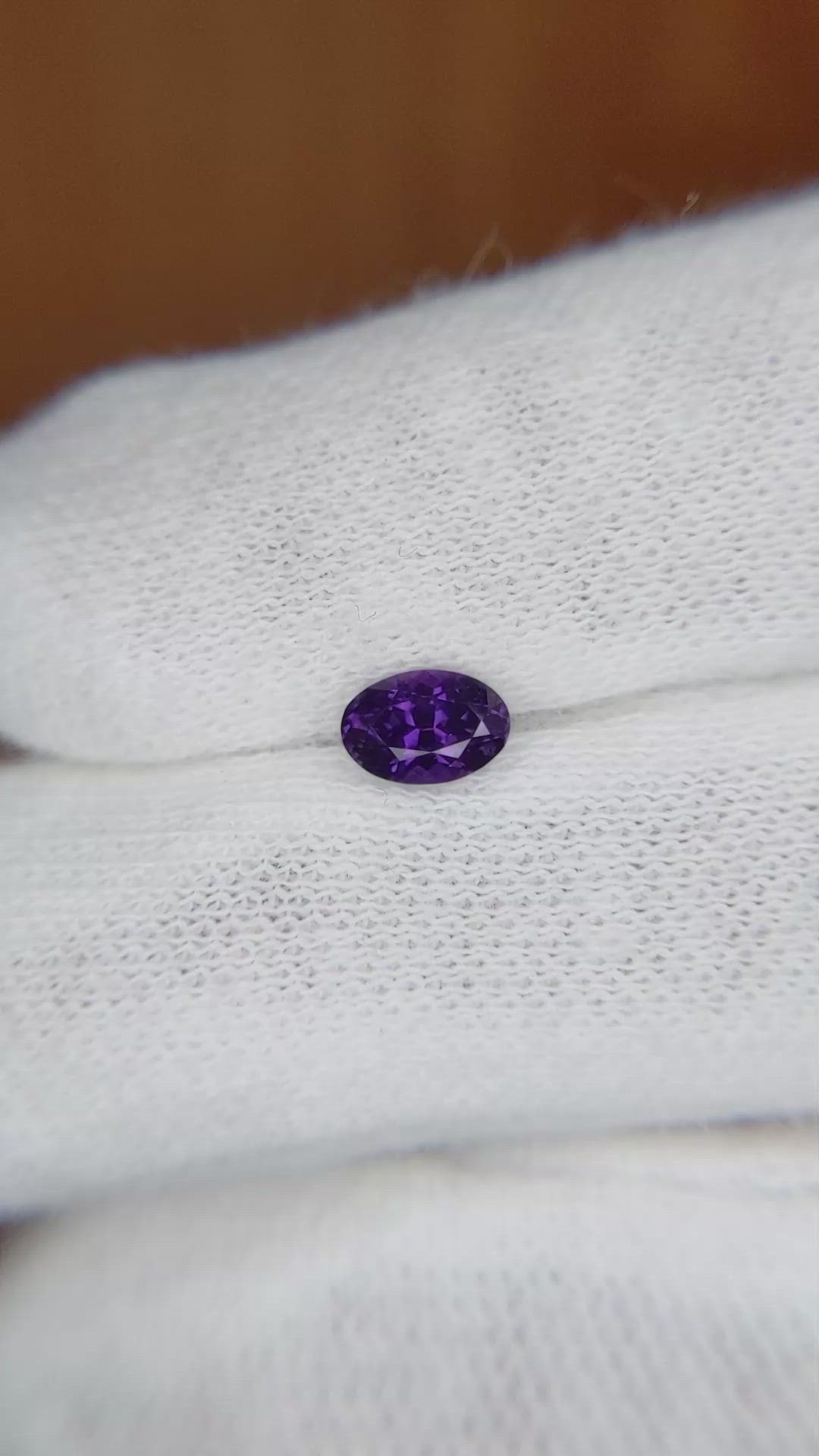 0.63 Ct. Color Change Sapphire from Ceylon (Sri Lanka) Size Video