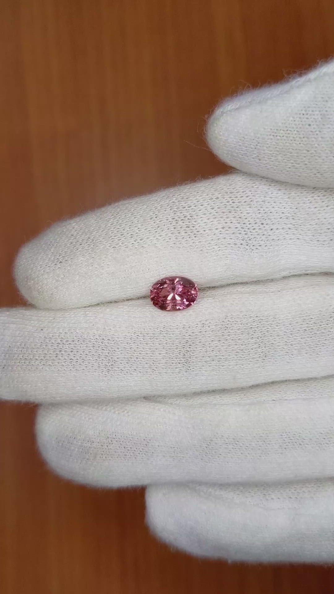 1.43 Ct. Reddish Pink Sapphire from Ceylon (Sri Lanka) Size Video