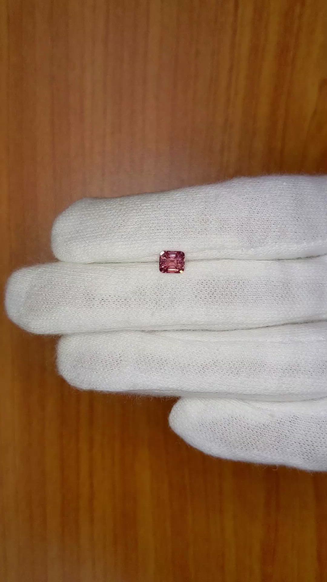 0.85 Ct. Reddish Pink Sapphire from Ceylon (Sri Lanka) Size Video