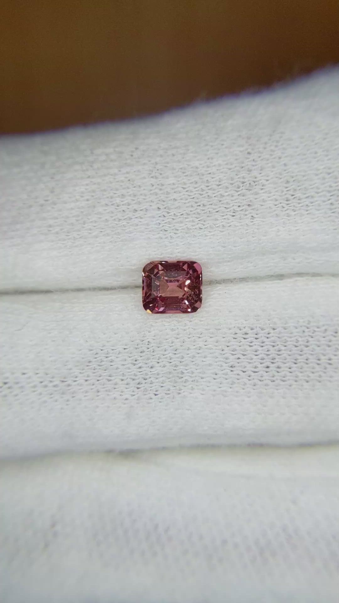 0.85 Ct. Reddish Pink Sapphire from Ceylon (Sri Lanka) Size Video