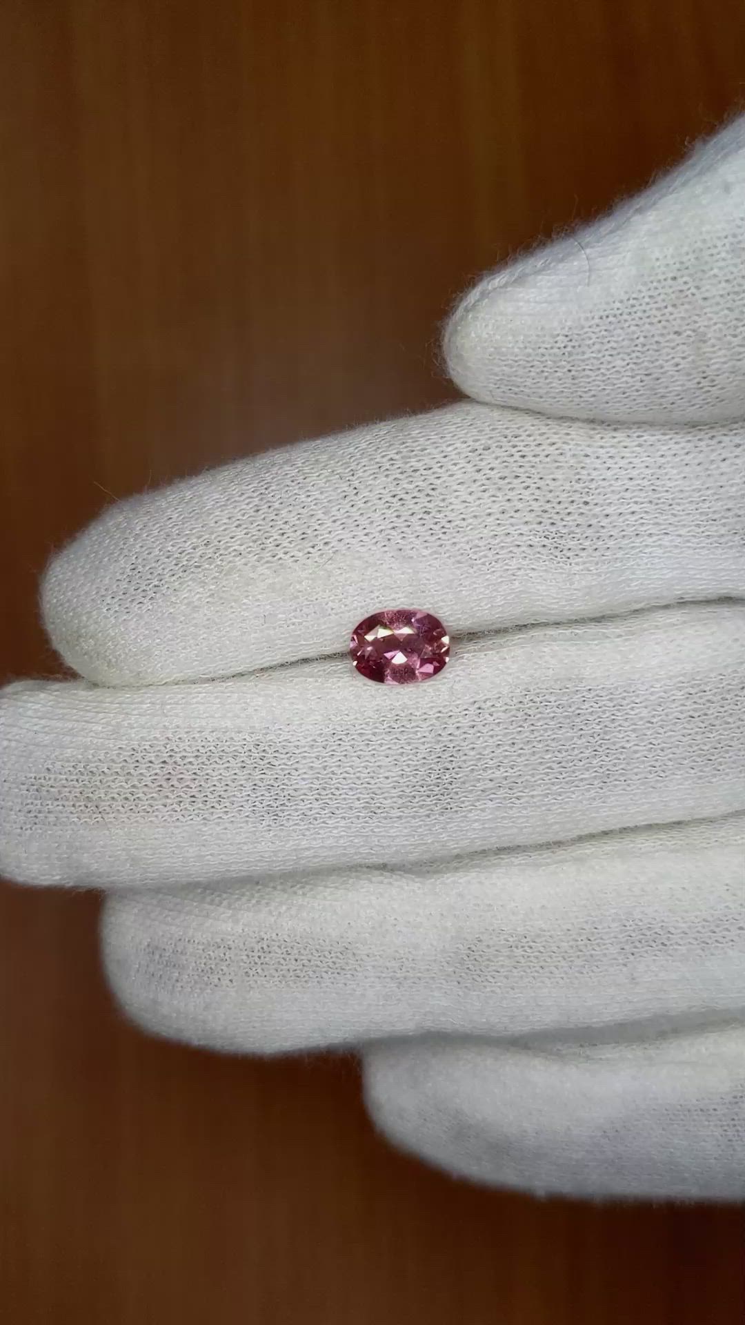 0.89 Ct. Reddish Pink Sapphire from Ceylon (Sri Lanka) Size Video