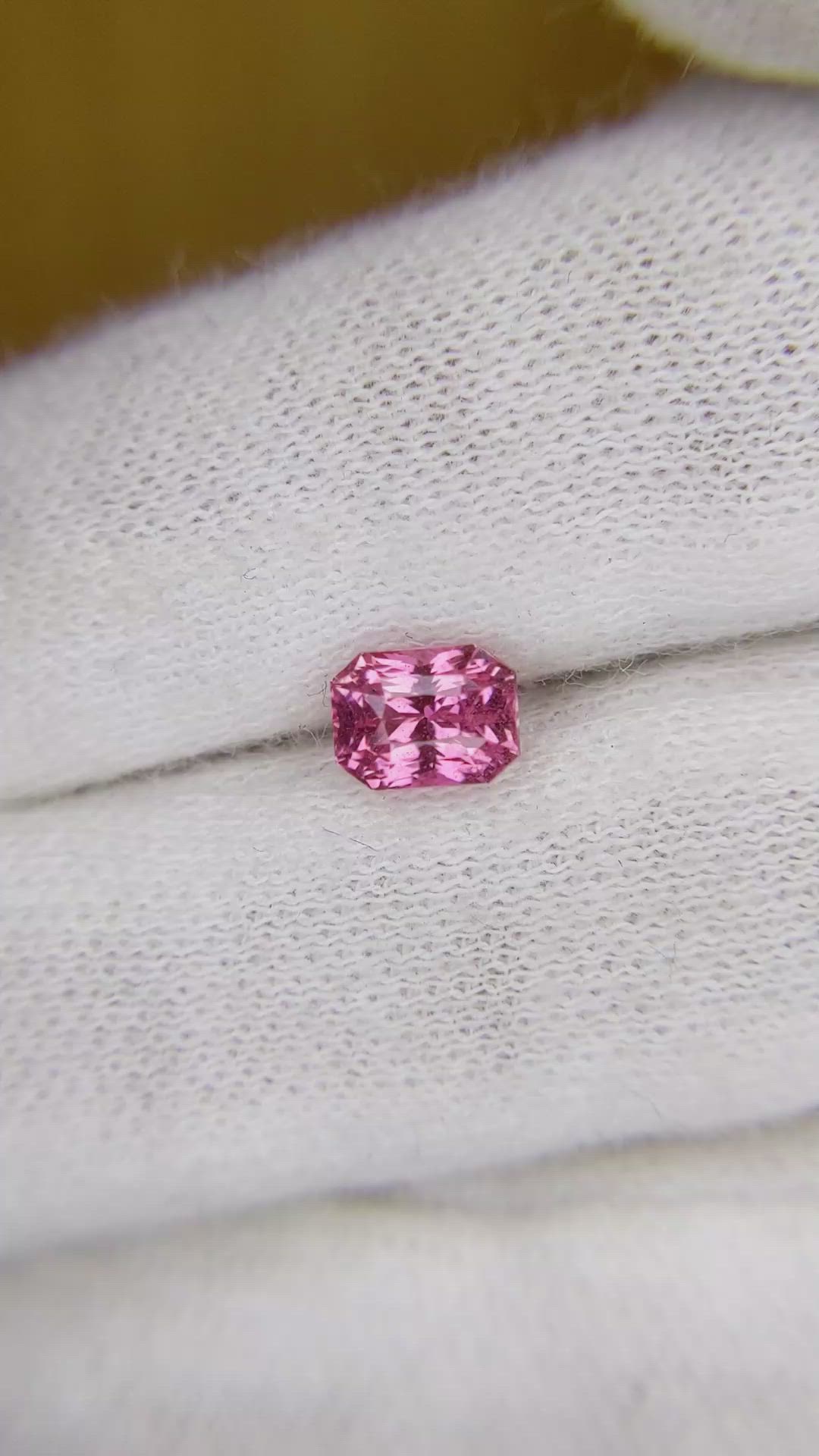 1.39 Ct. Reddish Pink Sapphire from Ceylon (Sri Lanka) Size Video