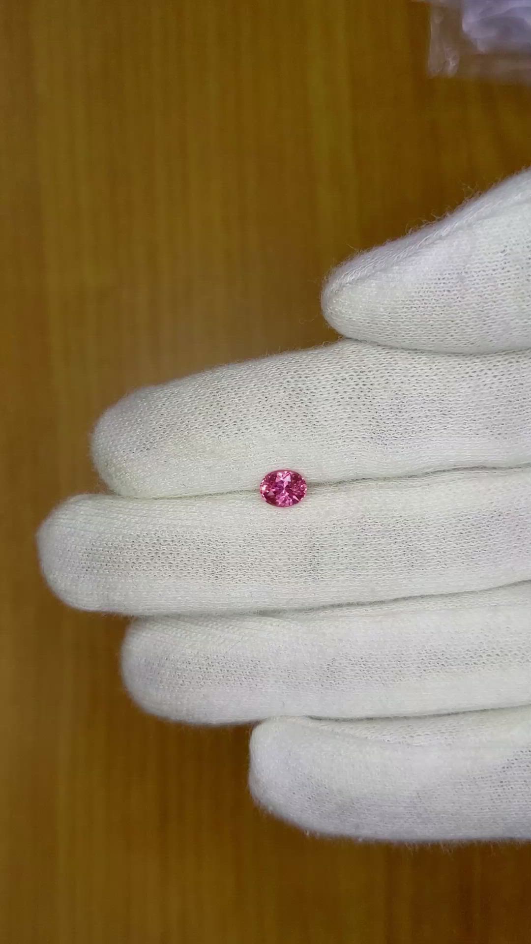 0.80 Ct. Reddish Pink Sapphire from Ceylon (Sri Lanka) Size Video