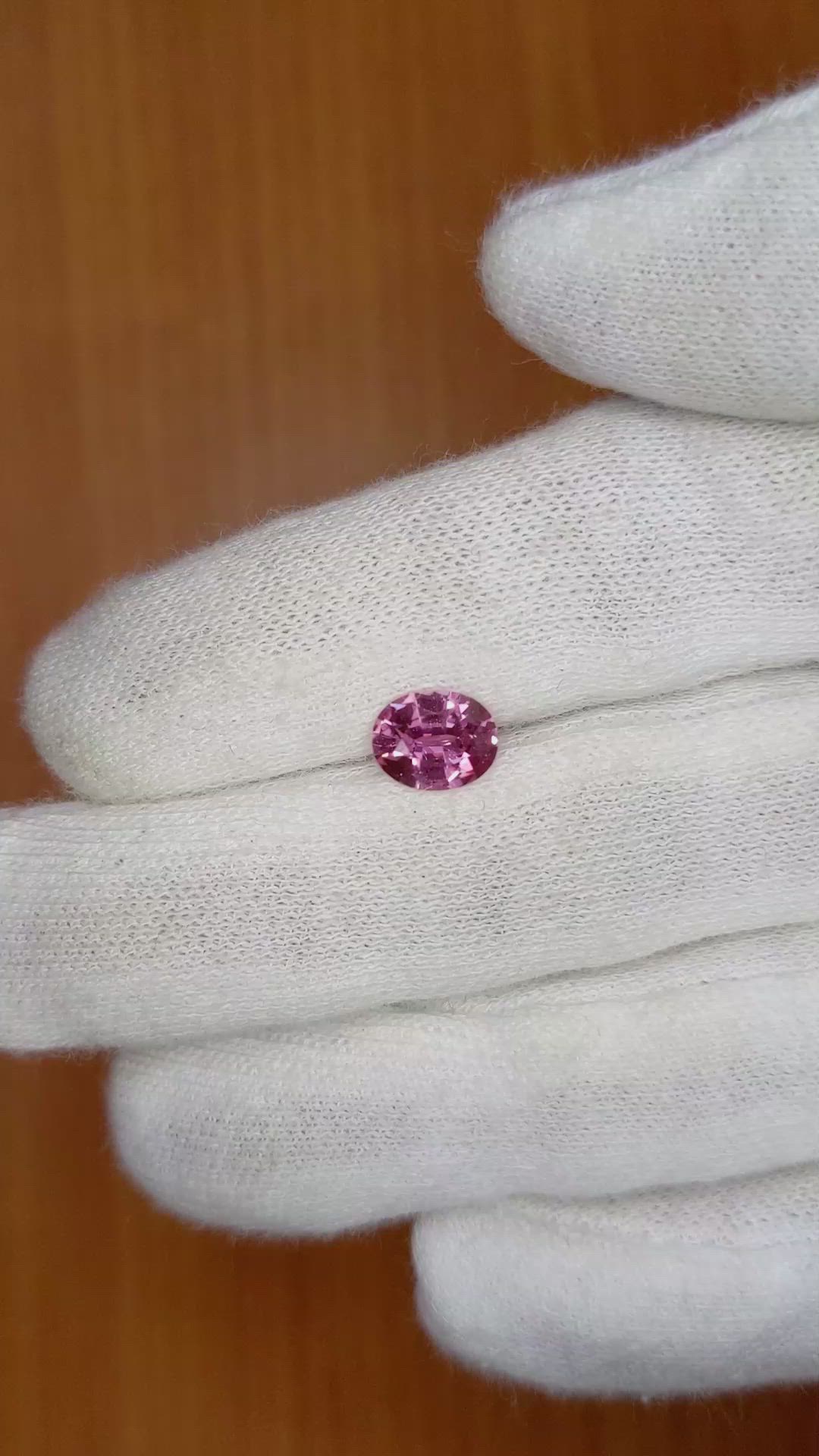 1.29 Ct. Reddish Pink Sapphire from Ceylon (Sri Lanka) Size Video
