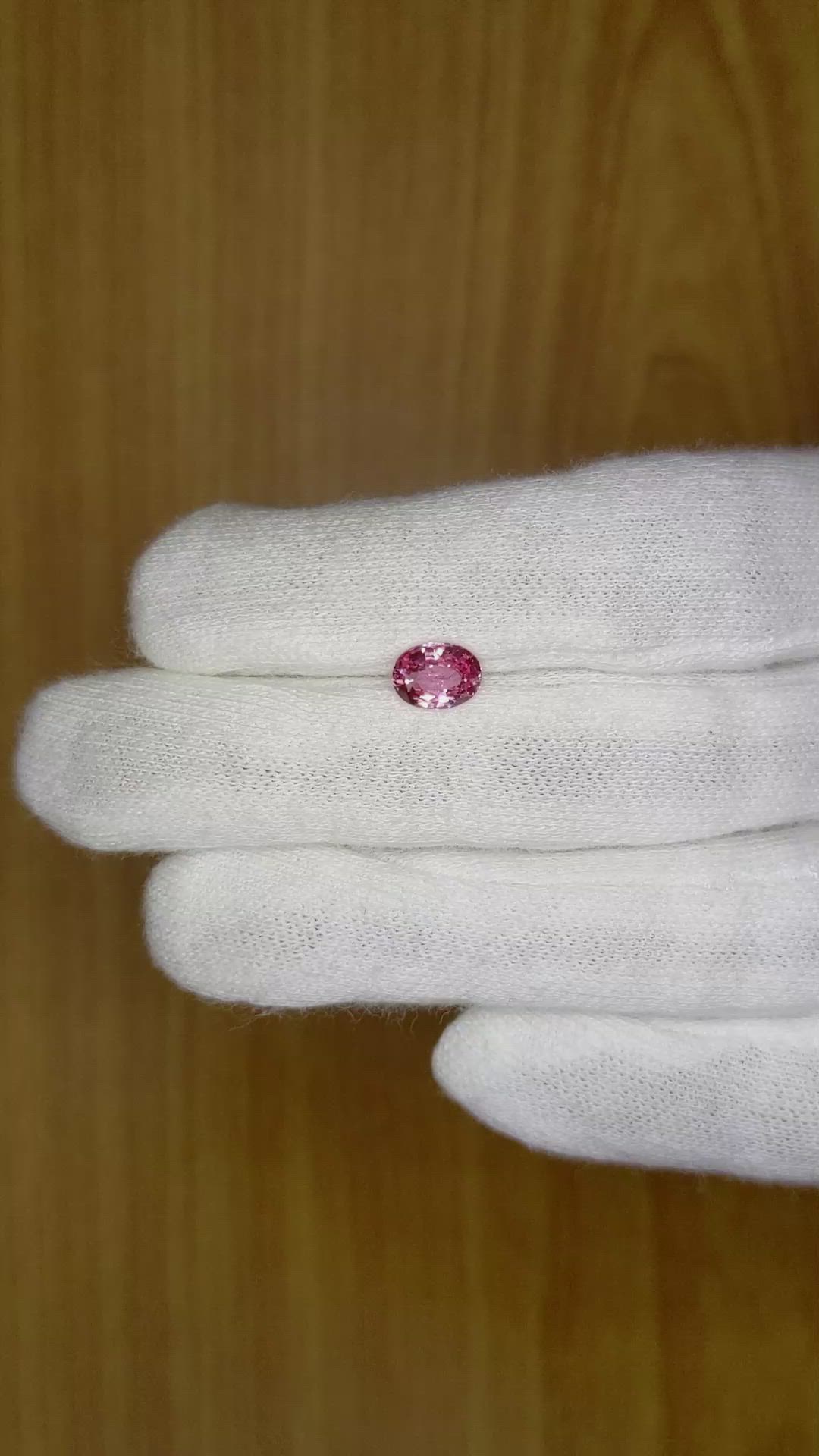 1.41 Ct. Reddish Pink Sapphire from Ceylon (Sri Lanka) Size Video