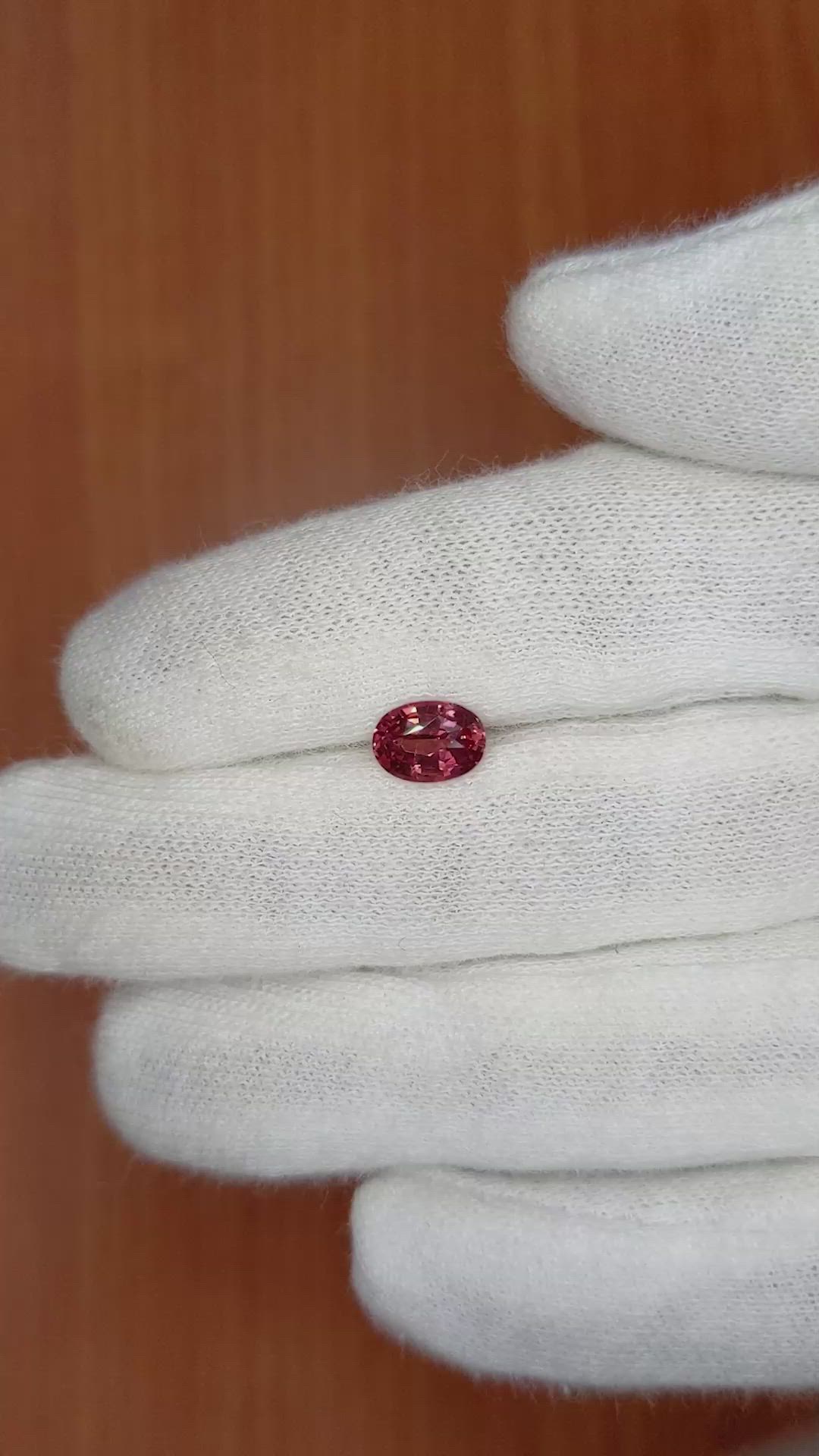 1.35 Ct. Reddish Pink Sapphire from Ceylon (Sri Lanka) Size Video