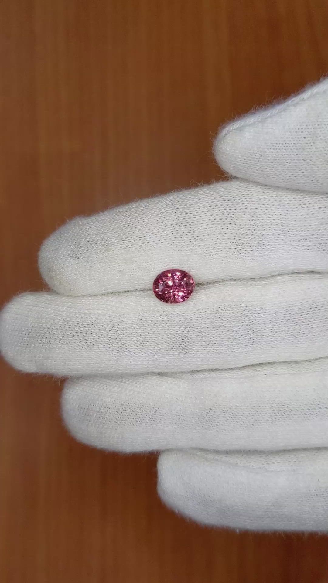 1.65 Ct. Reddish Pink Sapphire from Ceylon (Sri Lanka) Size Video