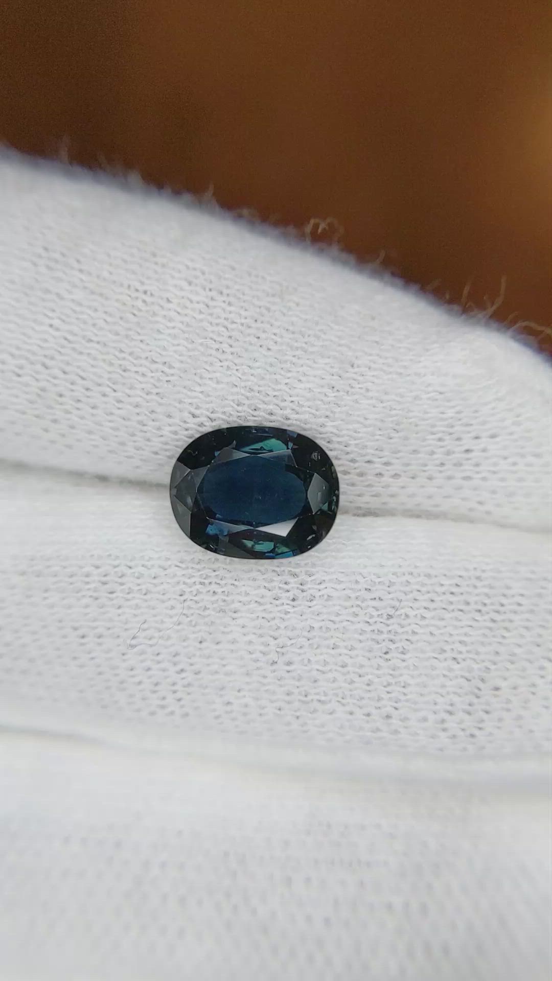 2.48 Ct. Greenish Blue Sapphire from Ceylon (Sri Lanka) Size Video