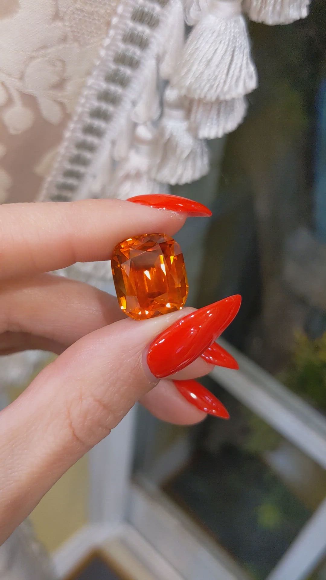 20.75 Ct. Orange Sapphire from Ceylon (Sri Lanka) Size Video