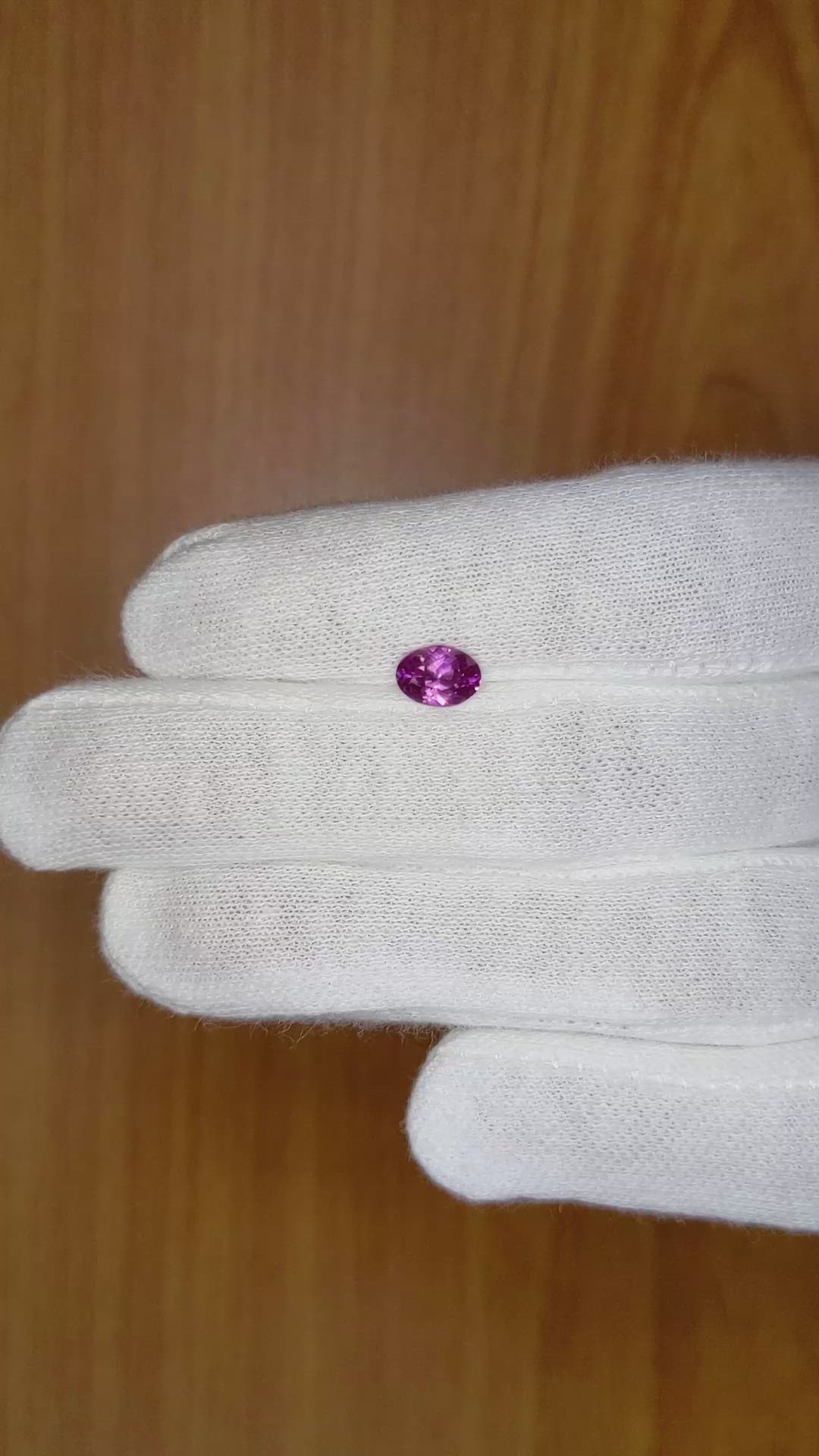 0.92 Ct. Pinkish Purple Sapphire from Ceylon (Sri Lanka) Size Video