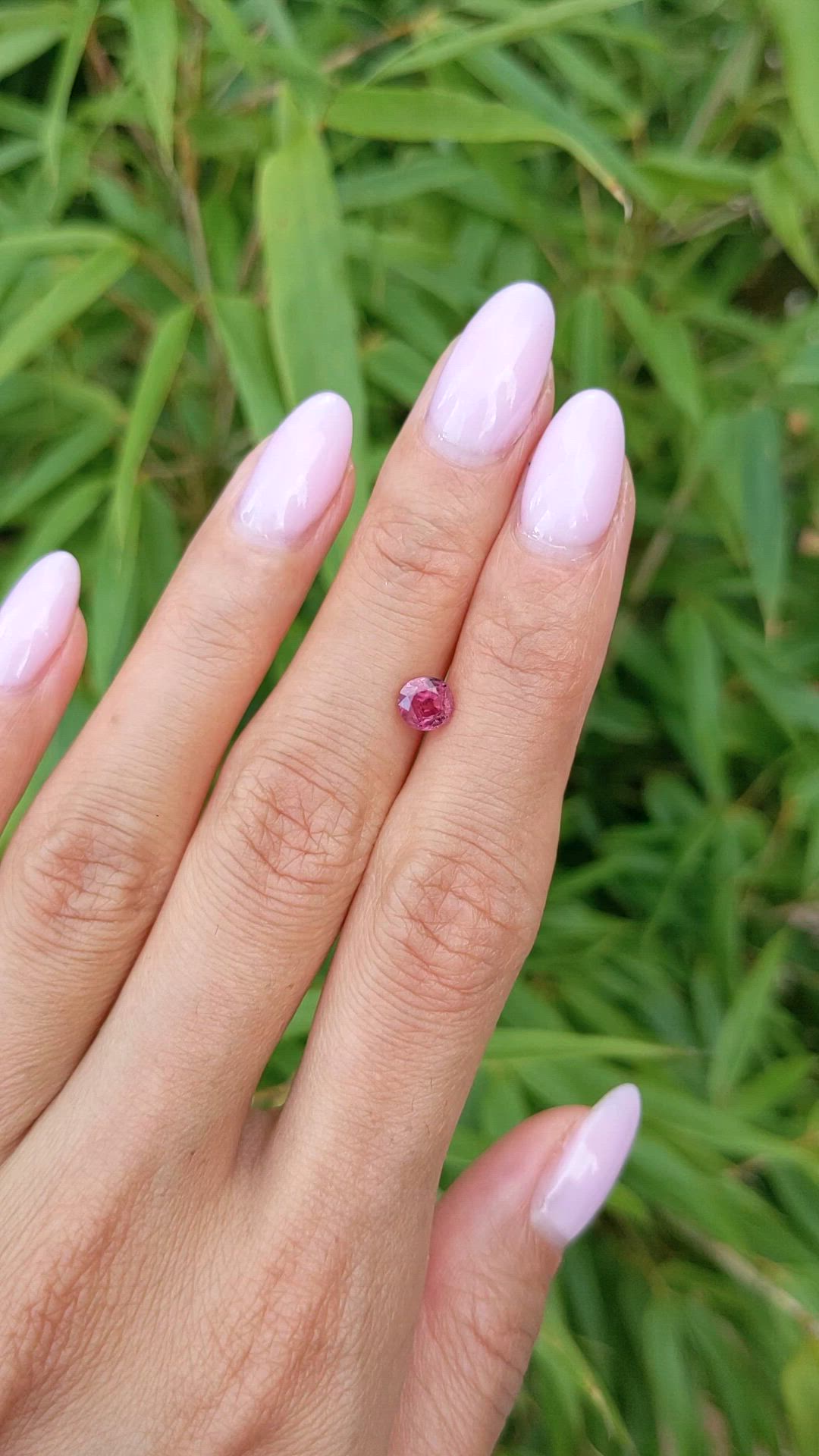 0.93 Ct. Reddish Pink Sapphire from Burma (Myanmar) Size Video