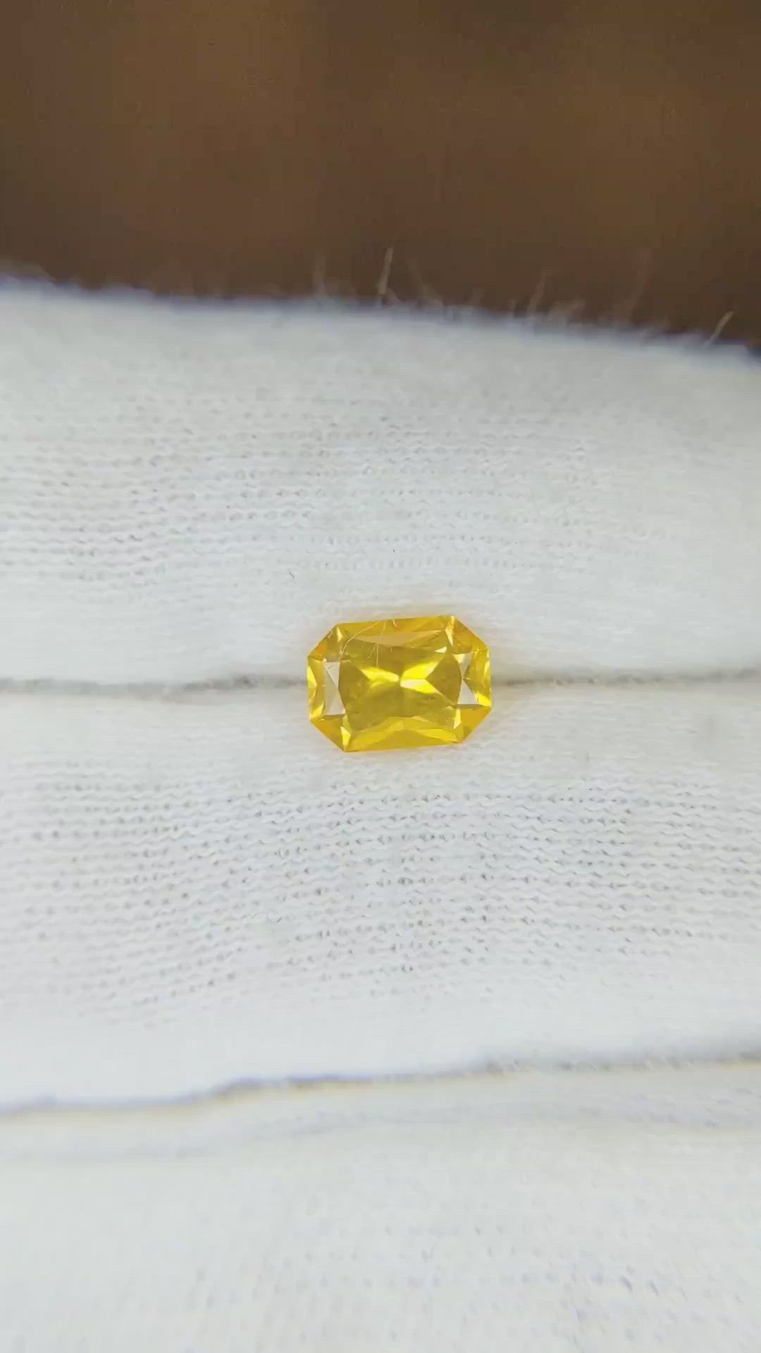 1.15 Ct. Orangish Yellow Sapphire from Ceylon (Sri Lanka) Size Video