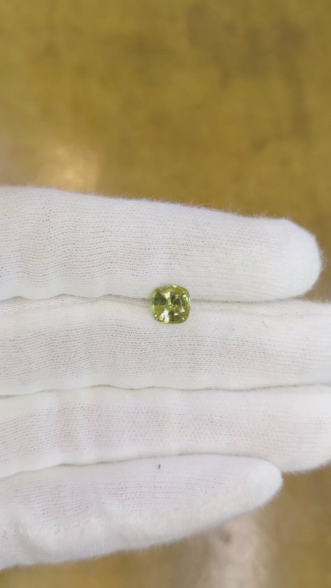 1.38 Ct. Yellowish Green Sapphire from Ceylon (Sri Lanka) Size Video