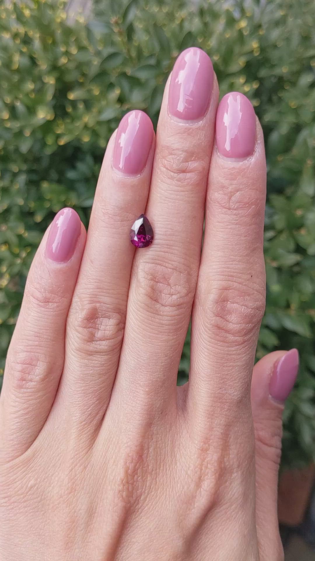 1.31 Ct. Pinkish Purple Sapphire from Ceylon (Sri Lanka) Size Video